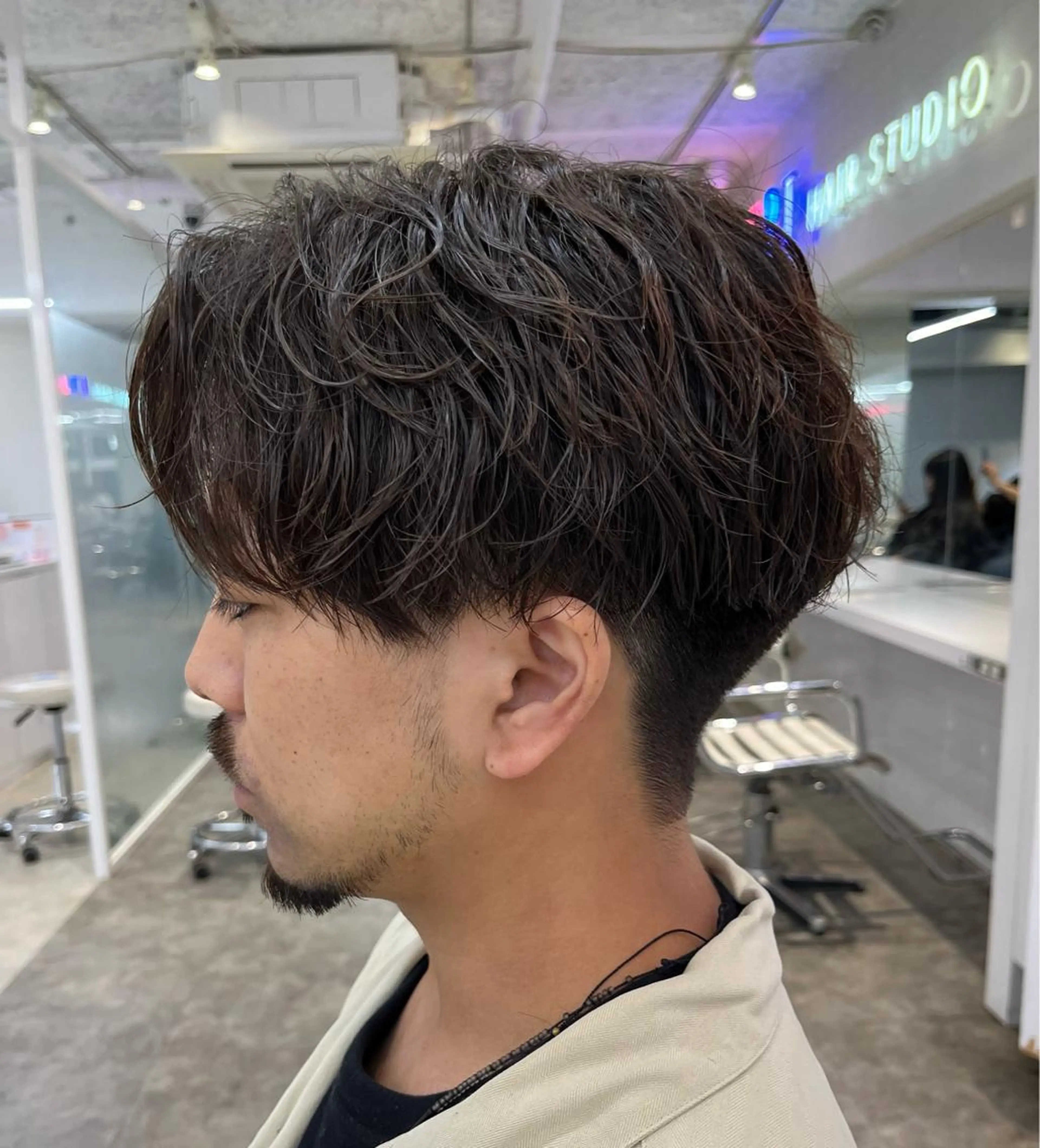 ショート パーマ メンズ カット パーマ トリートメント 店舗移動します ご連絡くださいESAのヘアスタイル