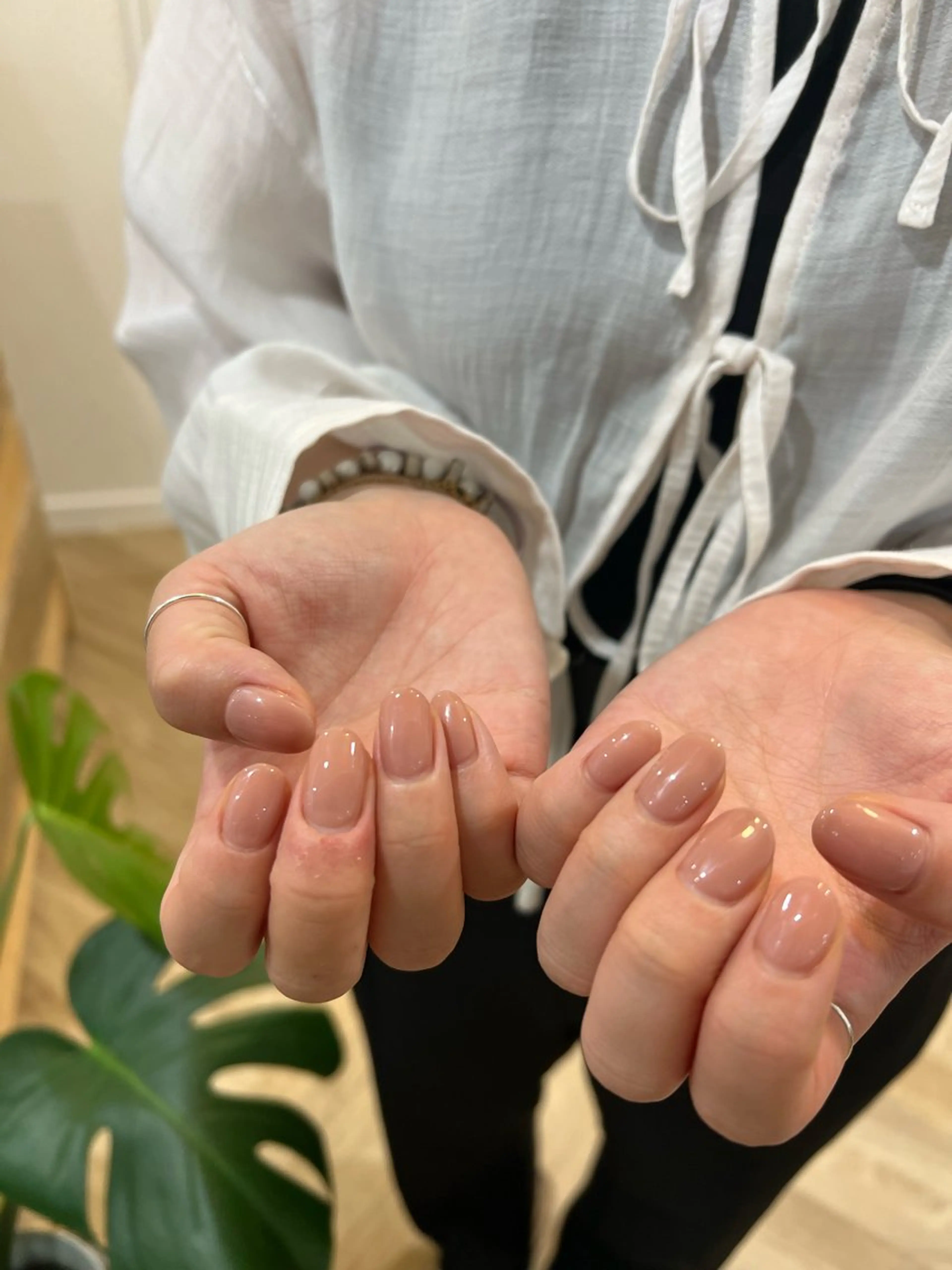 ネイル ハンドネイル フットネイル ハンドケア Nes.Nail所属・Miyagi Asamiのネイルデザイン
