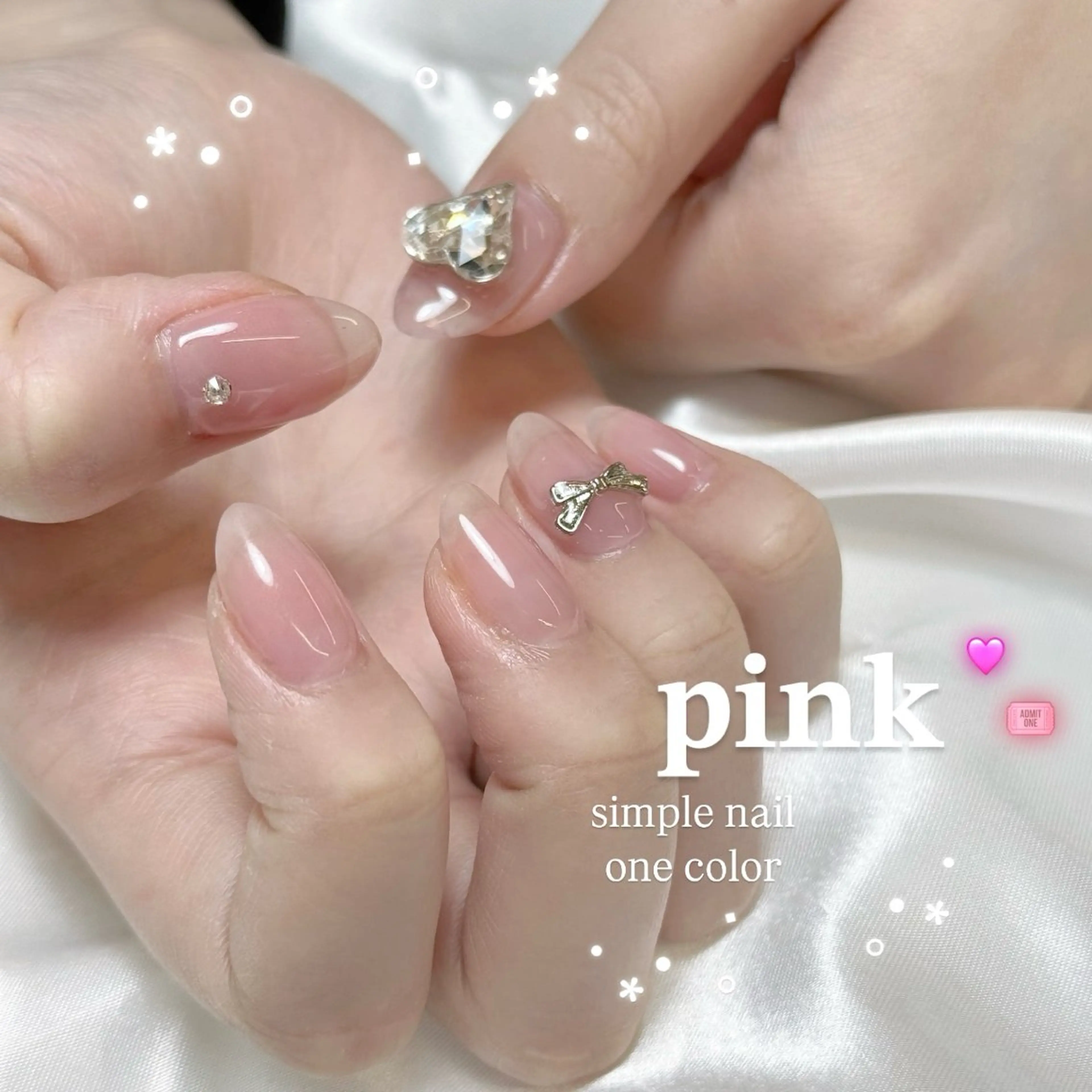 🎀1日2名限定🎀❁ワンカラーorラメグラ❁ パーツ4個無料✨️/マグネット◎/カラー、パーツ100種類以上🪞💕の写真