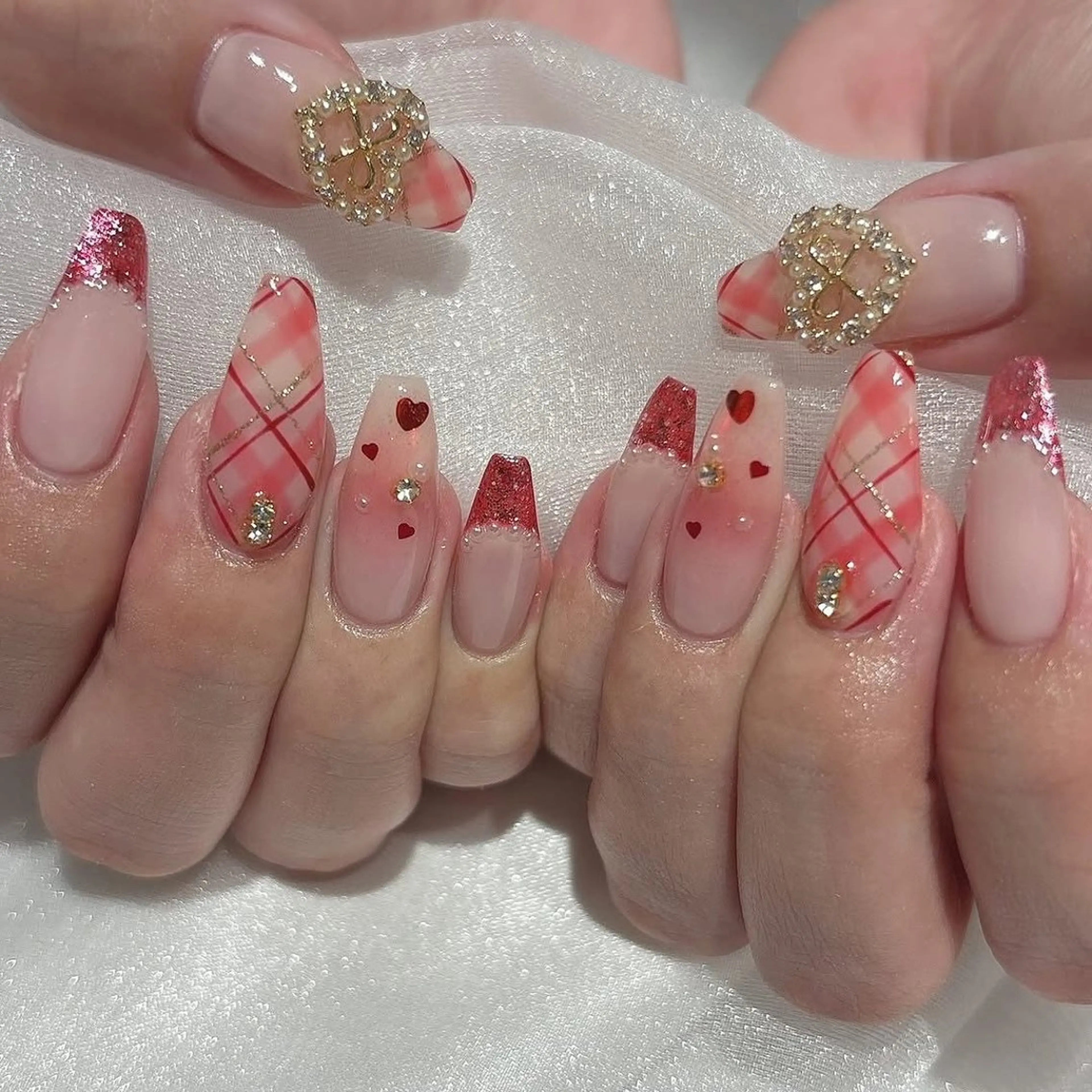 ネイル アートネイル 長さ出し ジェルネイル マグネットネイル ニュアンスネイル ハンドネイル KIM キムのネイルデザイン