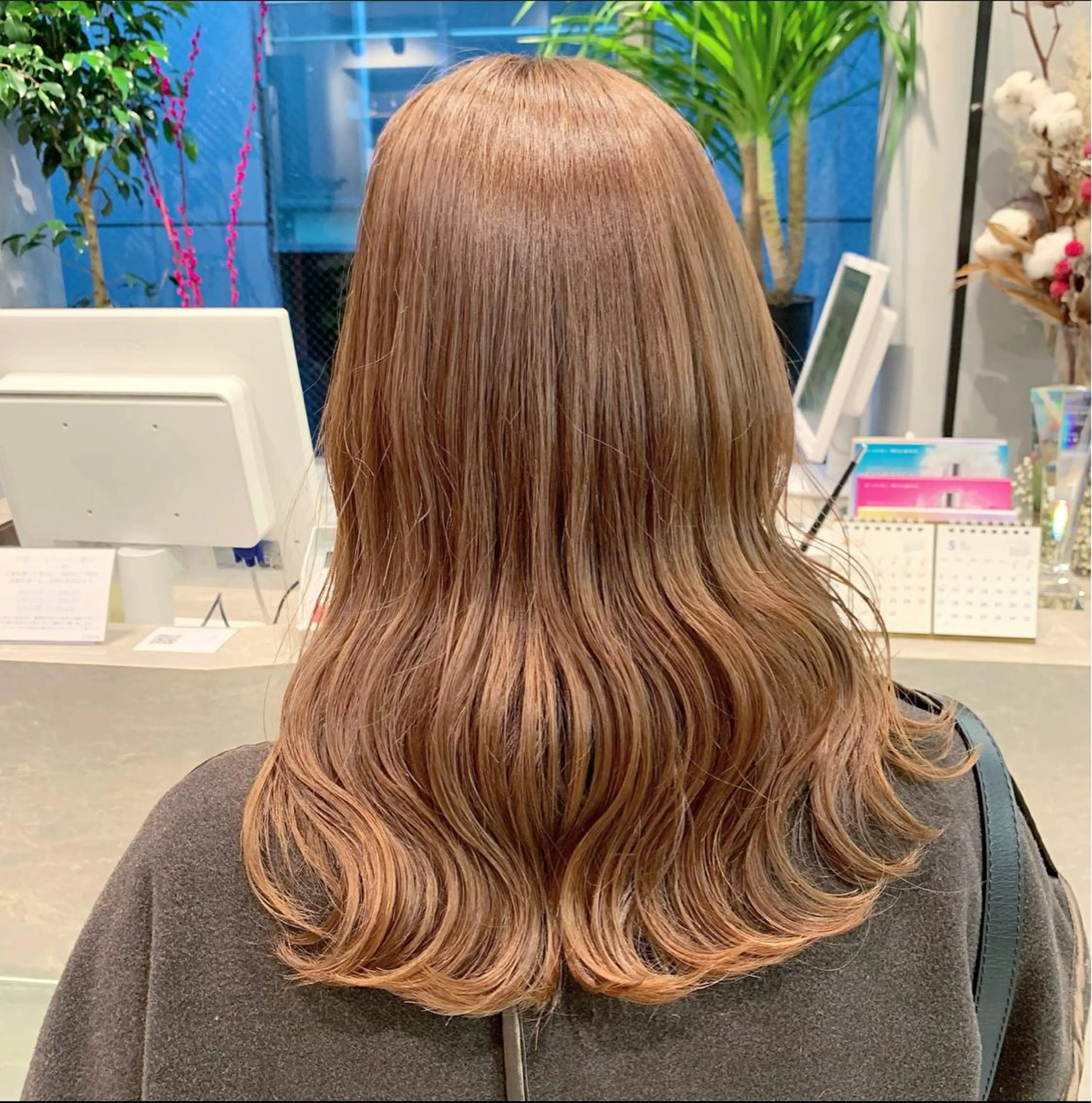 セミロング カラー ベージュカラー ブリーチ ダブルカラー ブリーチなしカラー カット ヘアカラー トリートメント 🌹似合わせカラー/ 酸性縮毛🌹野本麗奈のヘアスタイル