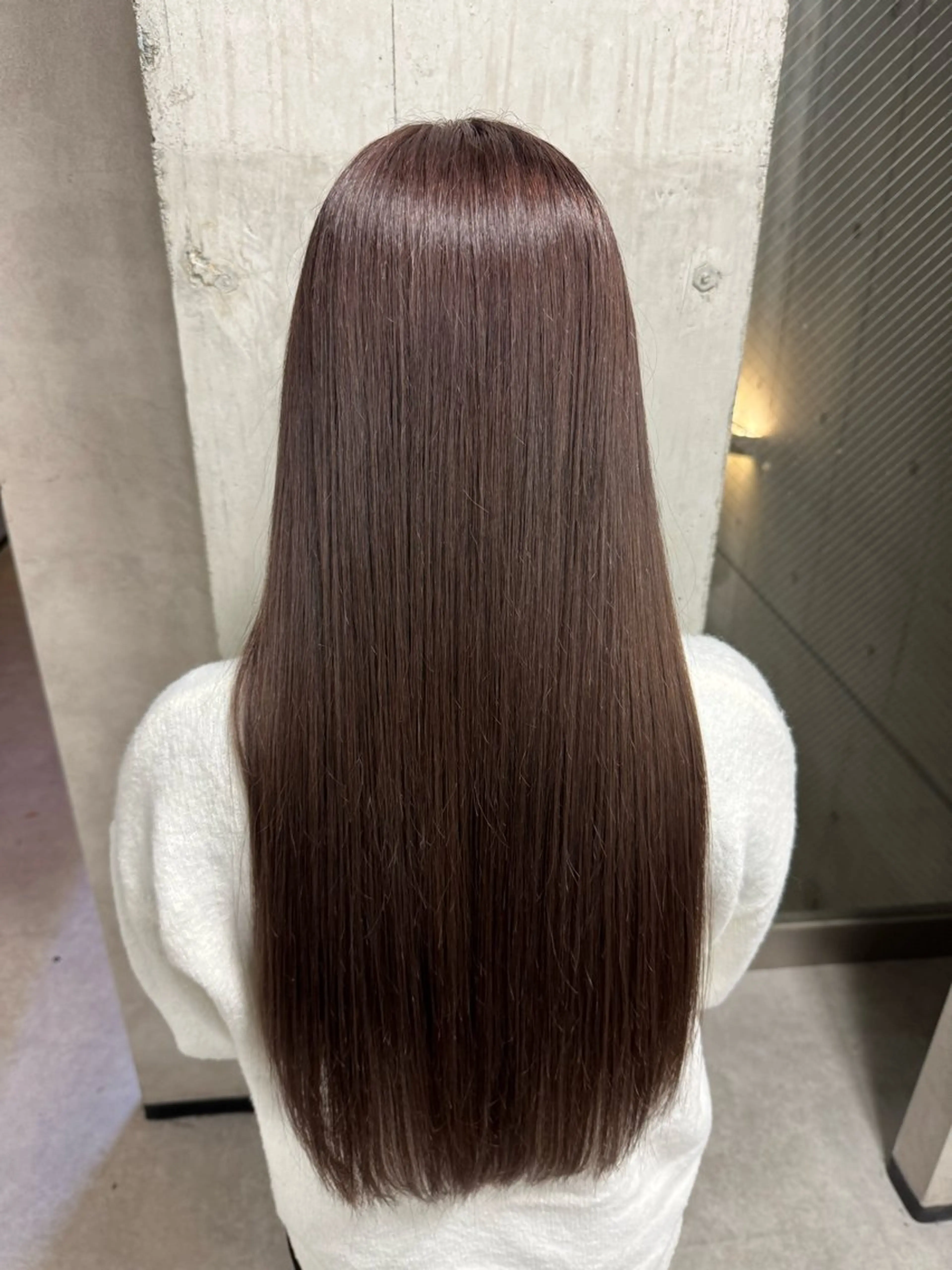 ロング カラー メンズ グレージュ ミルクティーグレージュ 福岡 拓実のヘアスタイル