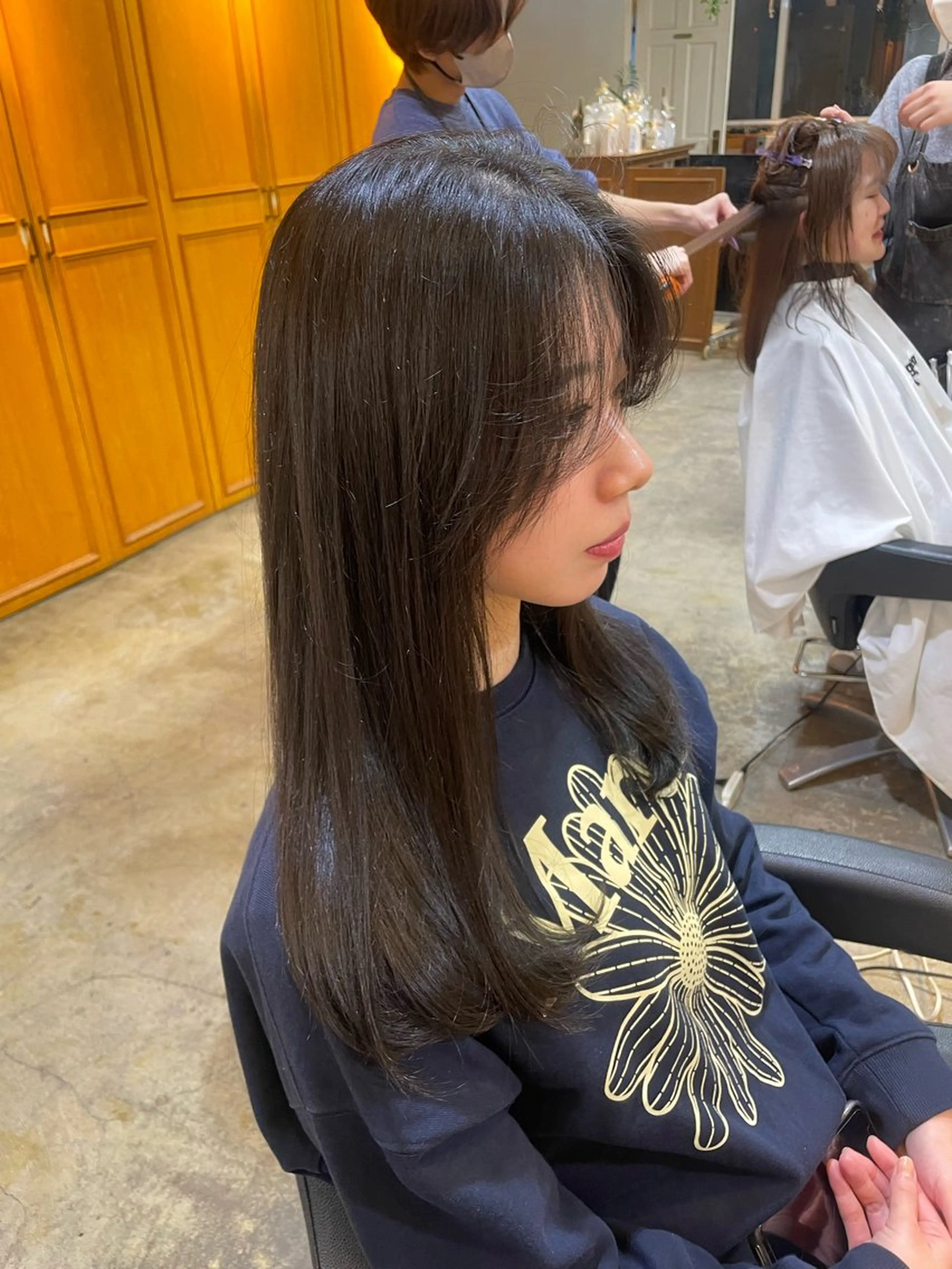 セミロング カラー RIN／韓国ヘア レイヤーカットのヘアスタイル