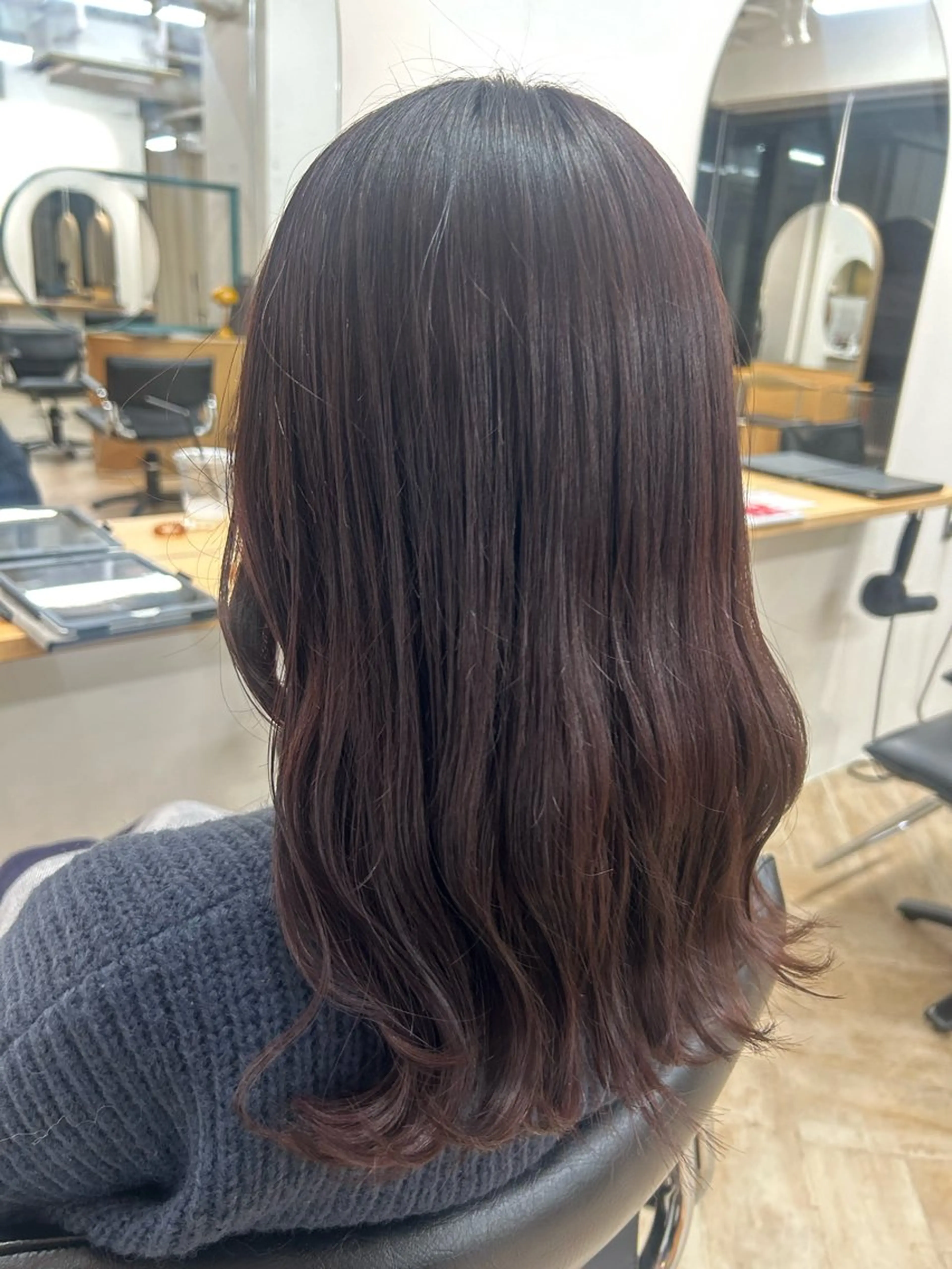 カラー ヘアカラー トリートメント ベージュ/ダブルカラ ー/新潟駅/青柳萌果のヘアスタイル