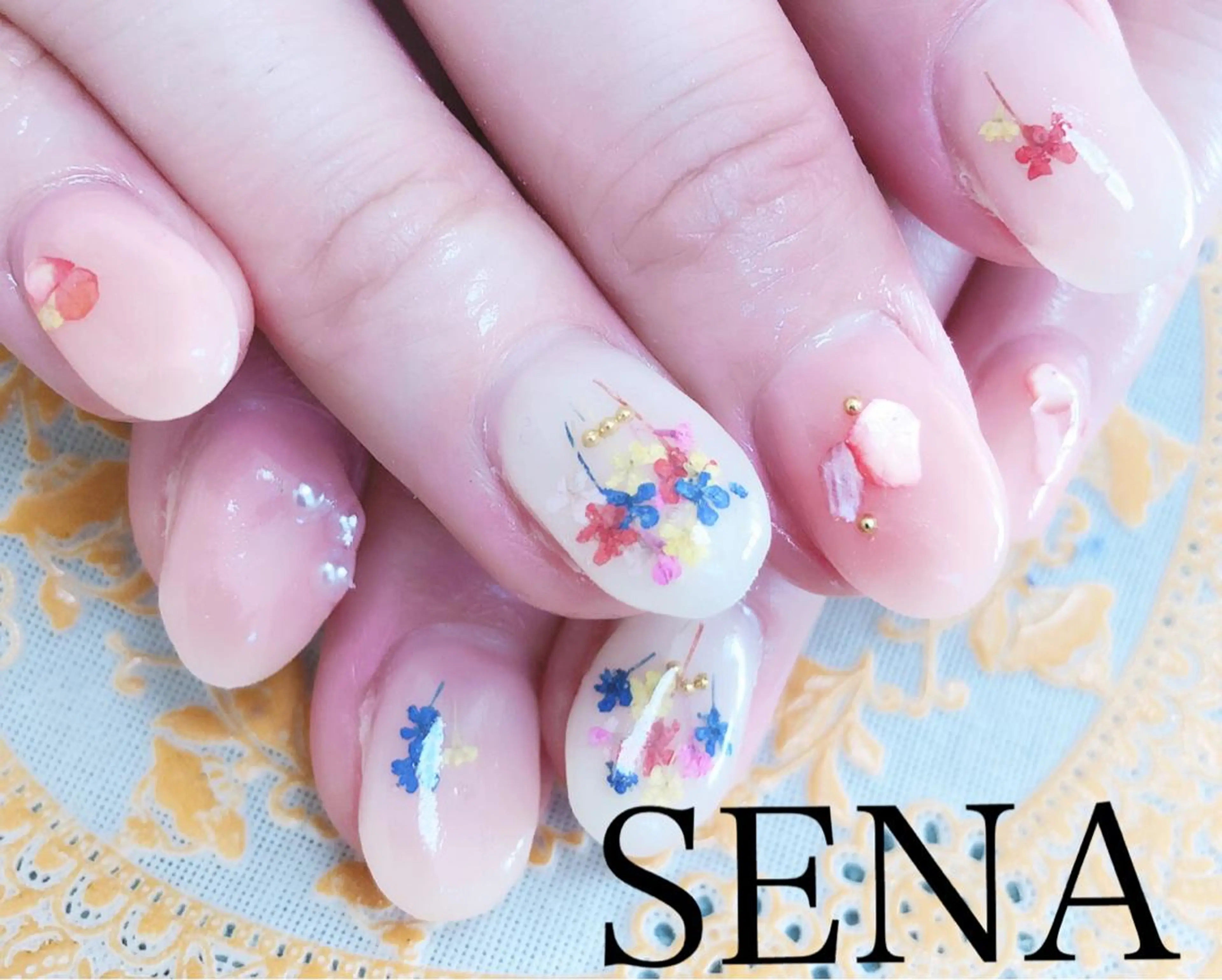 ショート Sunny&RoyGBiv所属・hiranaka mayuのネイルデザイン