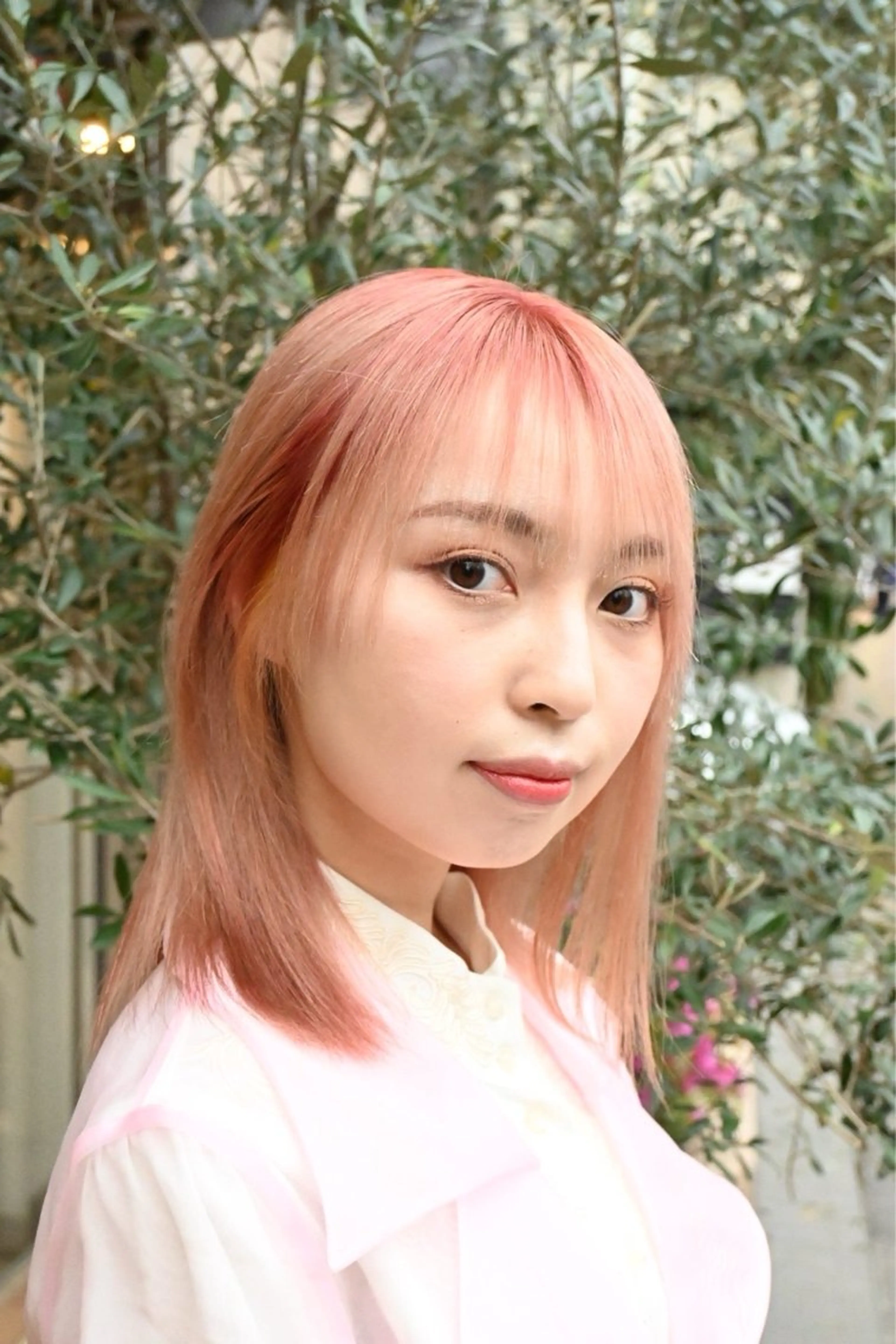 ミディアム カラー ピンクカラー ヘアカラー トリートメント 似合わせカット💙 いぐち しょうた💙のヘアスタイル