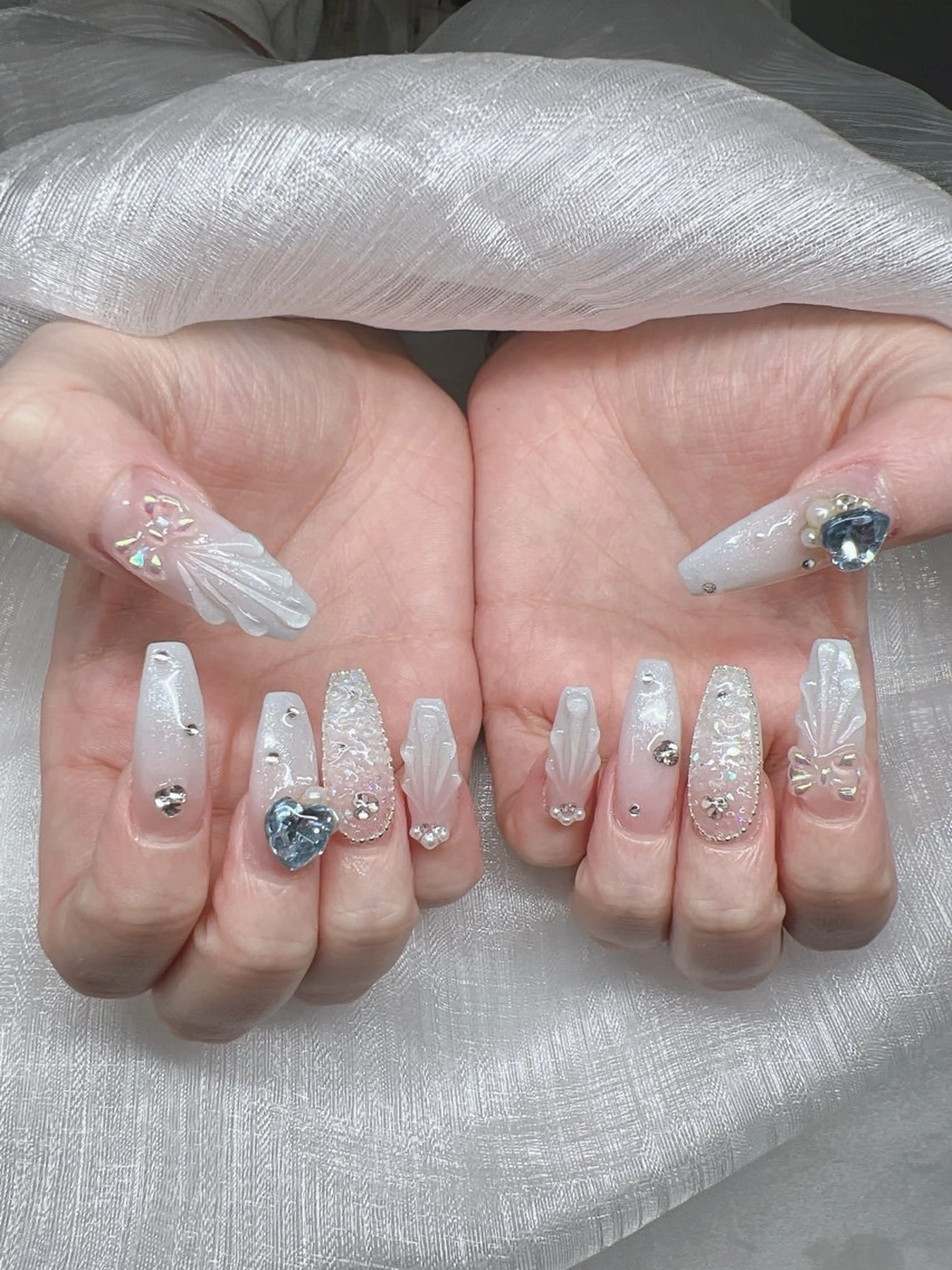 ネイル 長さ出し グラデーション キラキラネイル マグネットネイル ニュアンスネイル ハンドネイル Lee Nails チップ長さだし専門店のネイルデザイン