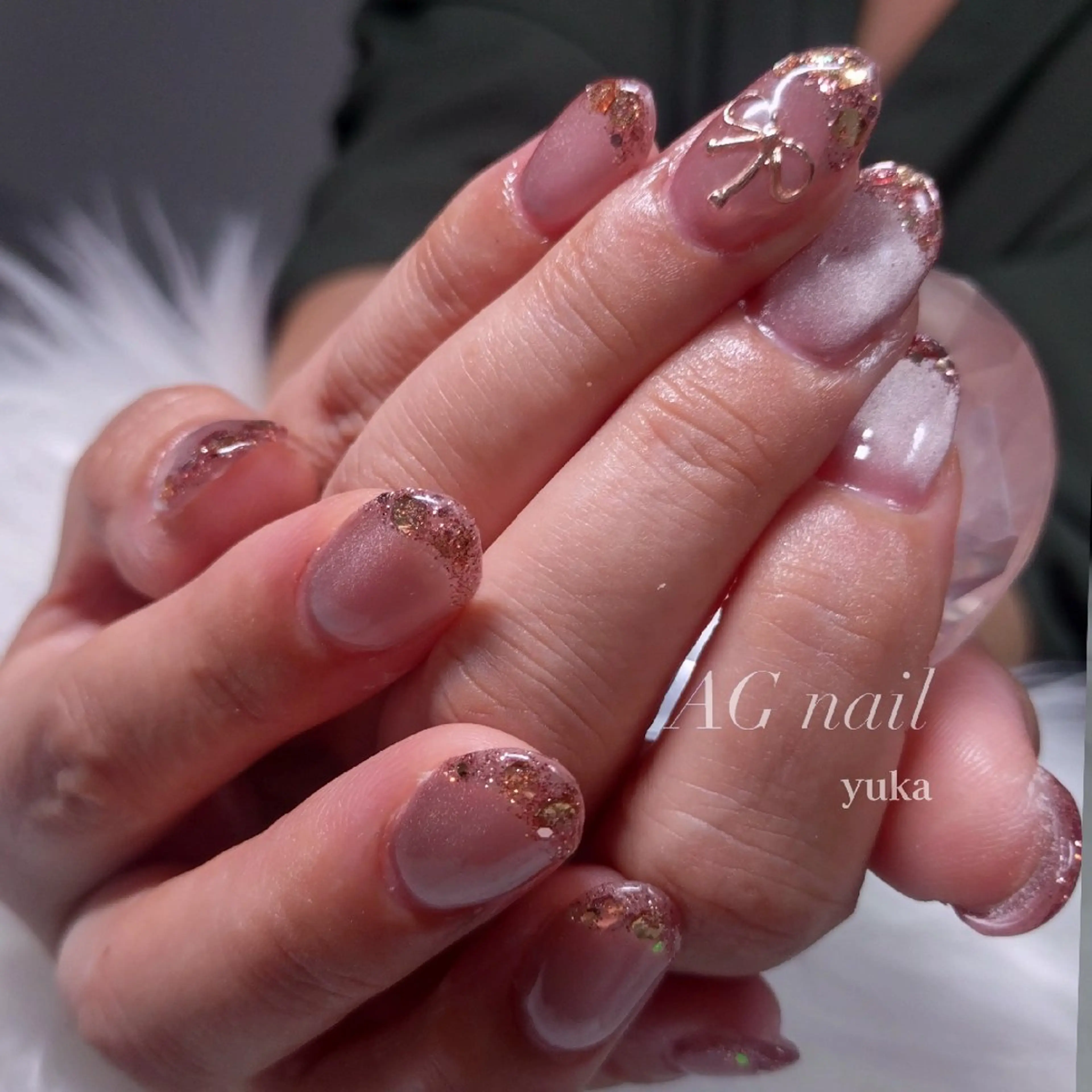 ネイル ホログラムネイル ラメ(グリッター) マグネットネイル リボン ハンドネイル AG nail 〚　yuka　〛のネイルデザイン