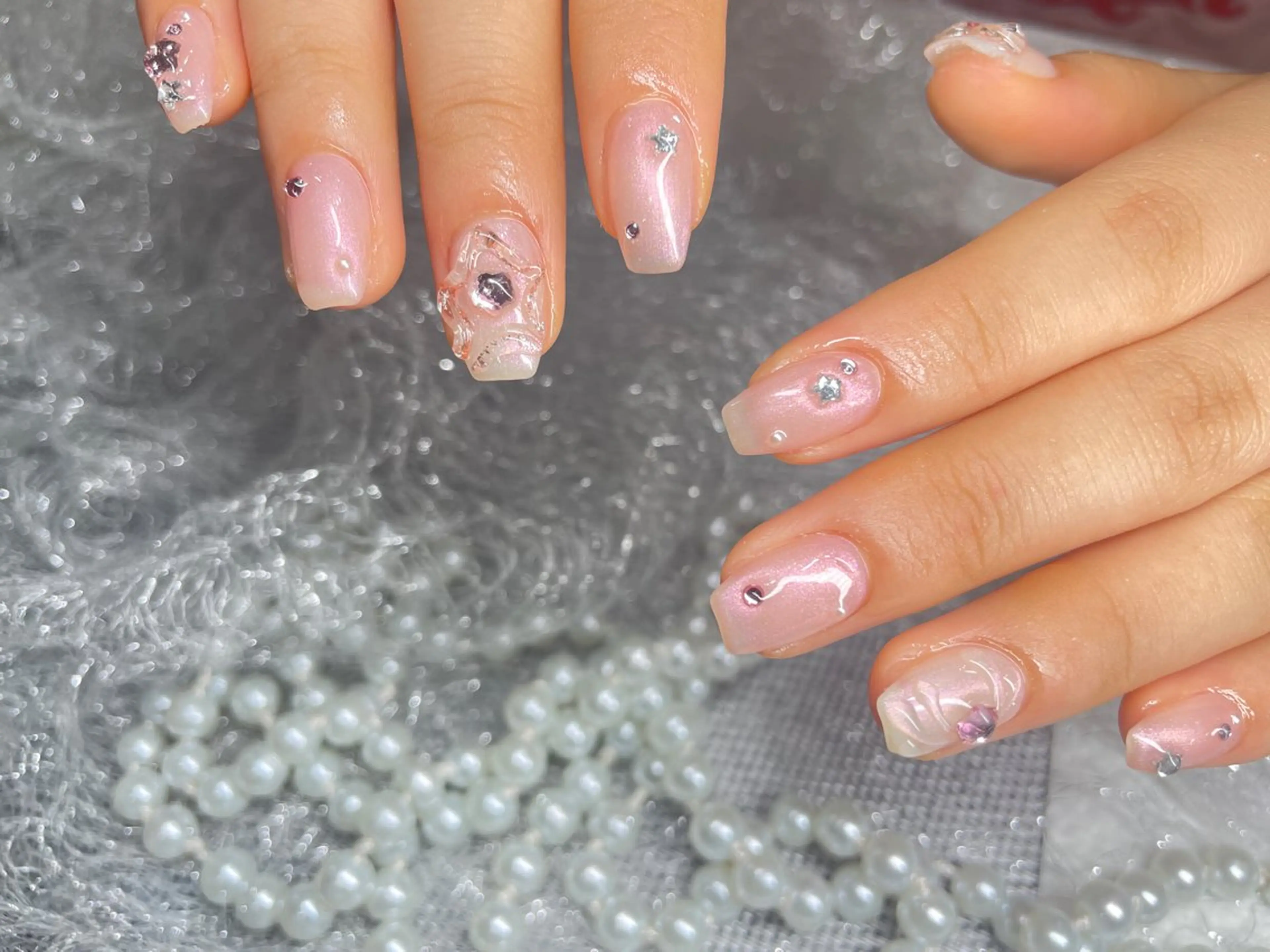 ネイル 長さ出し フットネイル フレンチネイル ジェルネイル ガラスフレンチ ハンドネイル ハンドケア Best Nail池袋東口店のネイルデザイン
