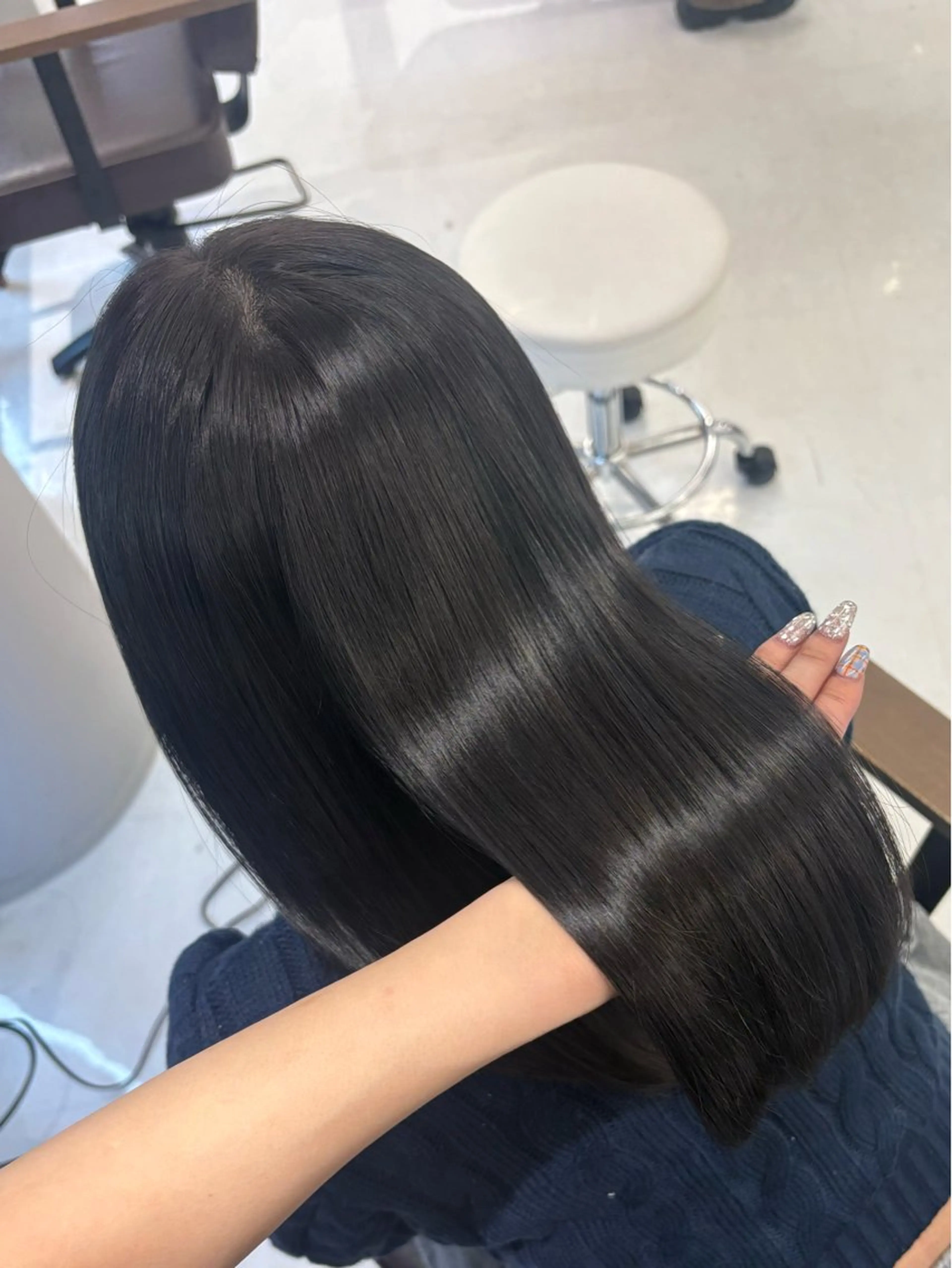 セミロング トリートメント 大林 菜海のヘアスタイル