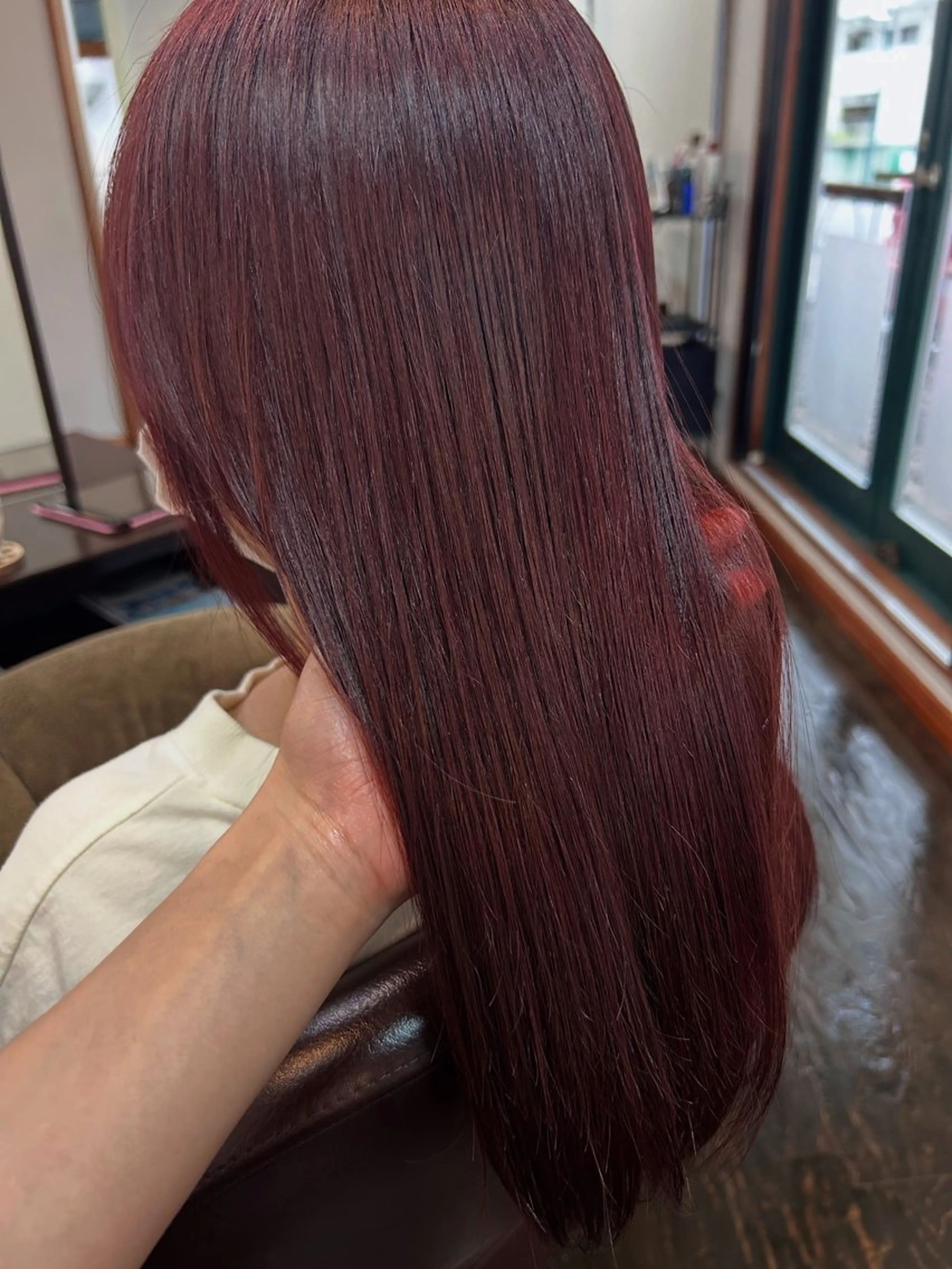 カラー レッドカラー 坂本 瑞季のヘアスタイル