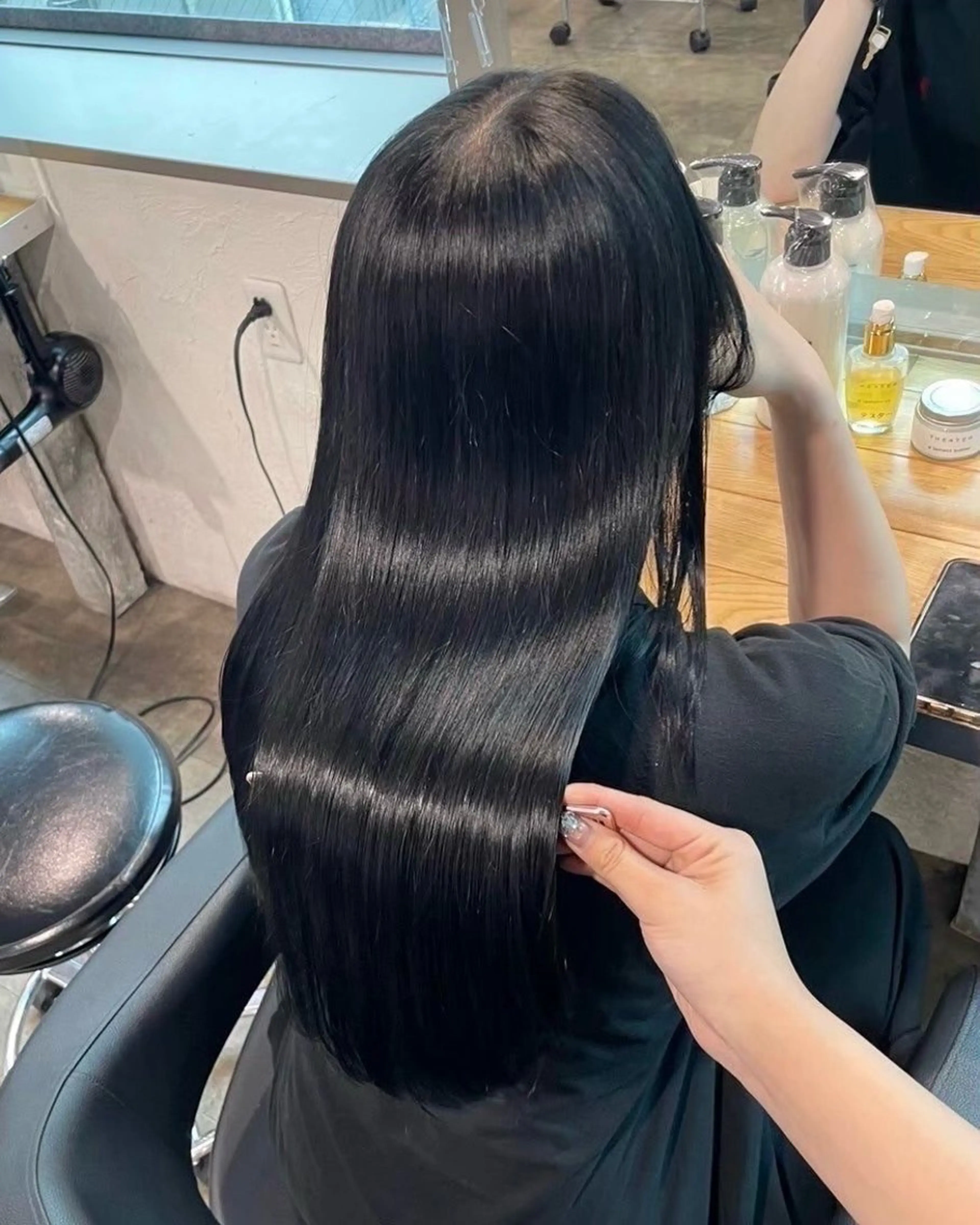 ロング ヘアカラー トリートメント マティス 表参道(matiz)所属・透明感ワンカラー🌺 ARISA🏝のヘアスタイル