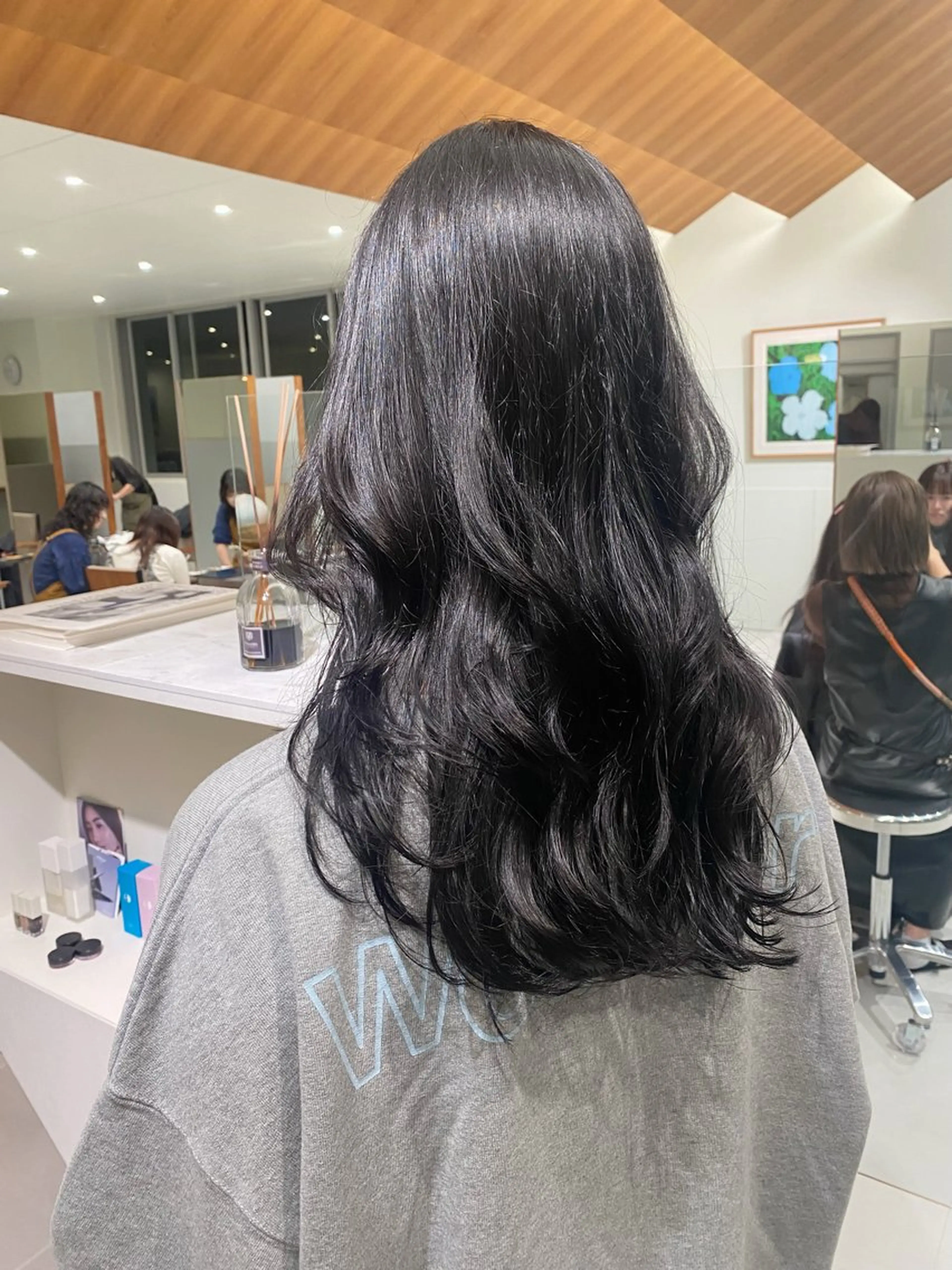 ロング レイヤーカット 🎀透明感× 暖色カラーつな🎀のヘアスタイル