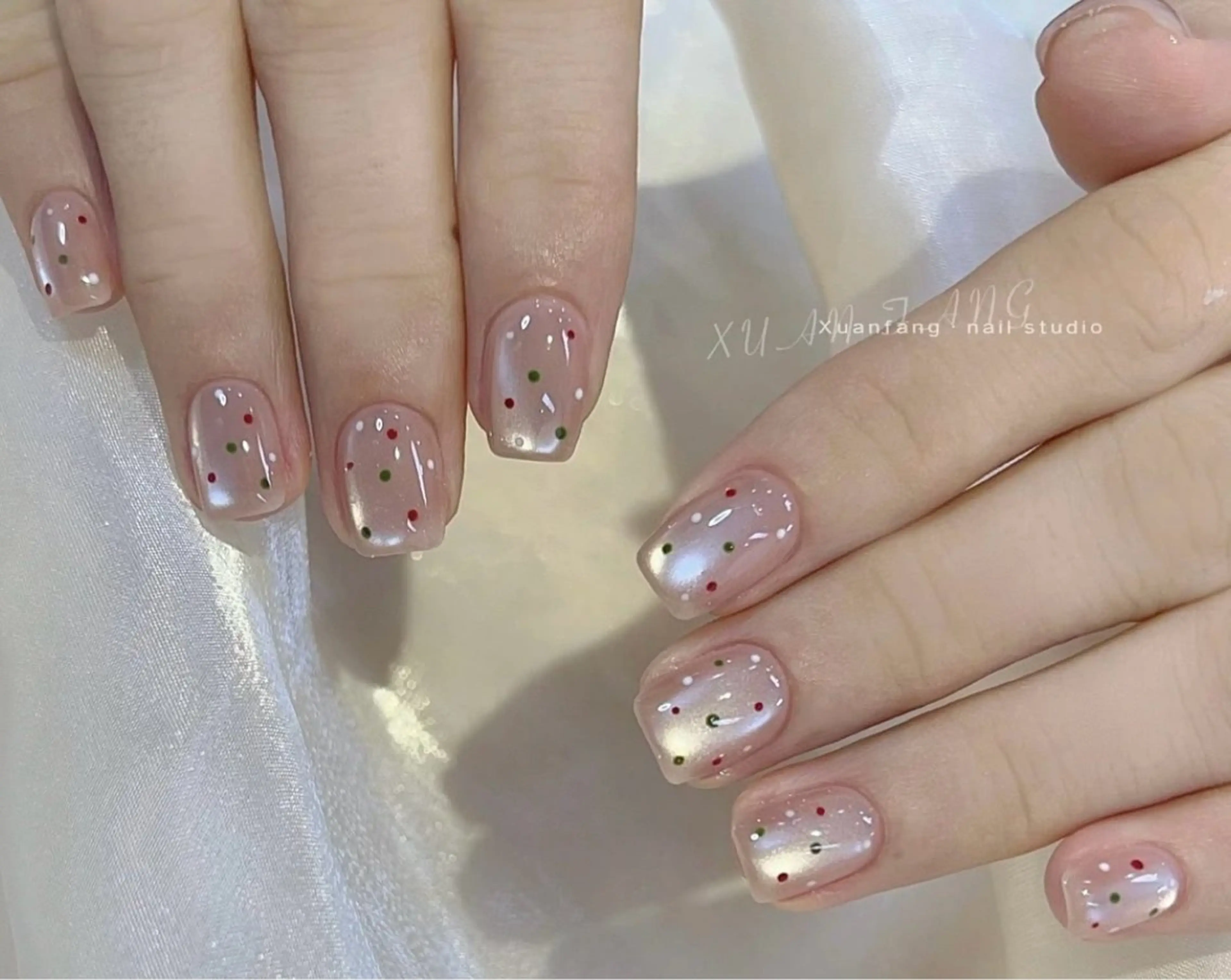 ミディアム ハンドネイル QuanNail所属・Quan Nailのネイルデザイン