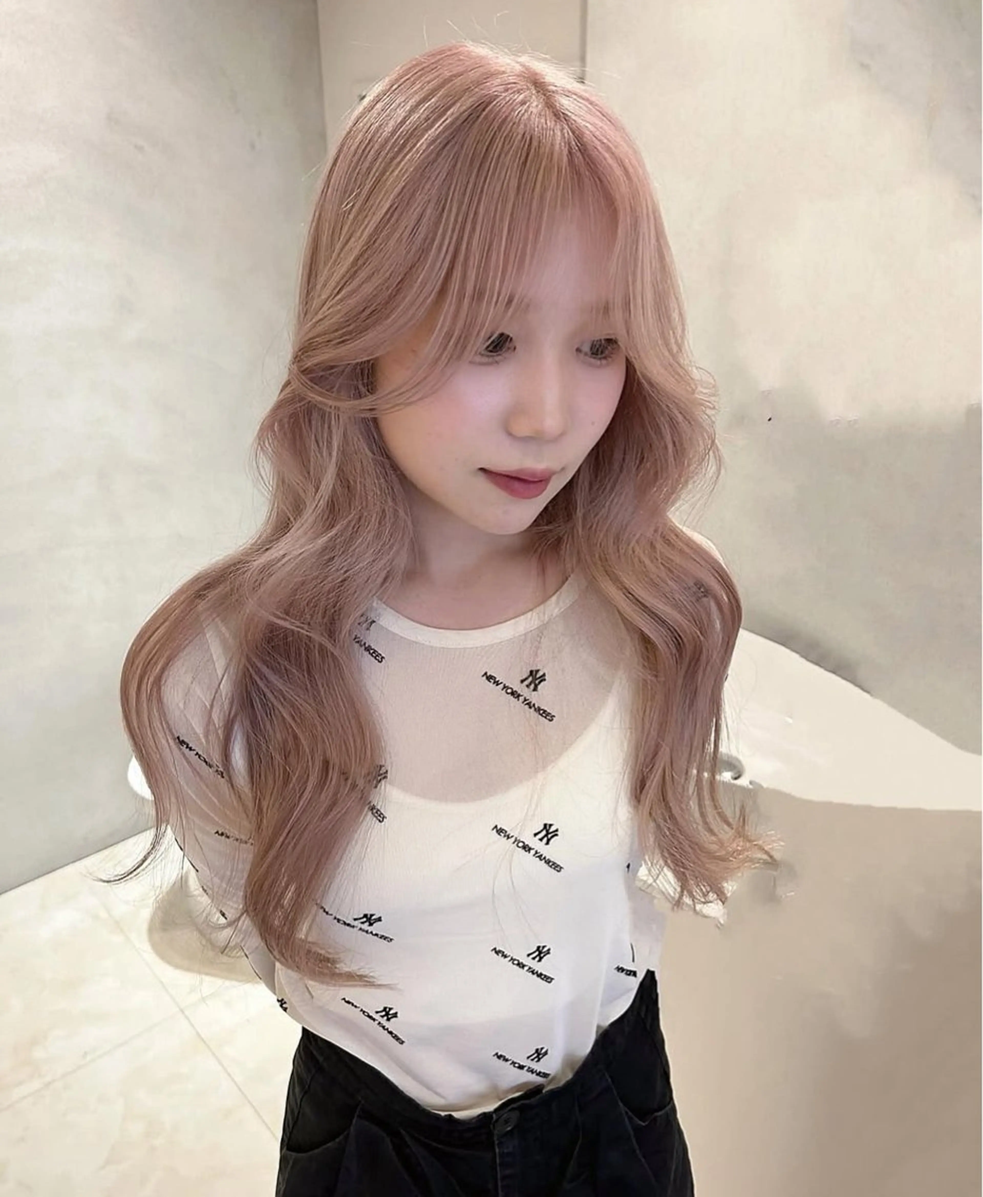ロング カラー ブリーチ ヘアカラー PELE アネックス梅田茶屋町店所属・PELE ハイトーン RIMUのヘアスタイル
