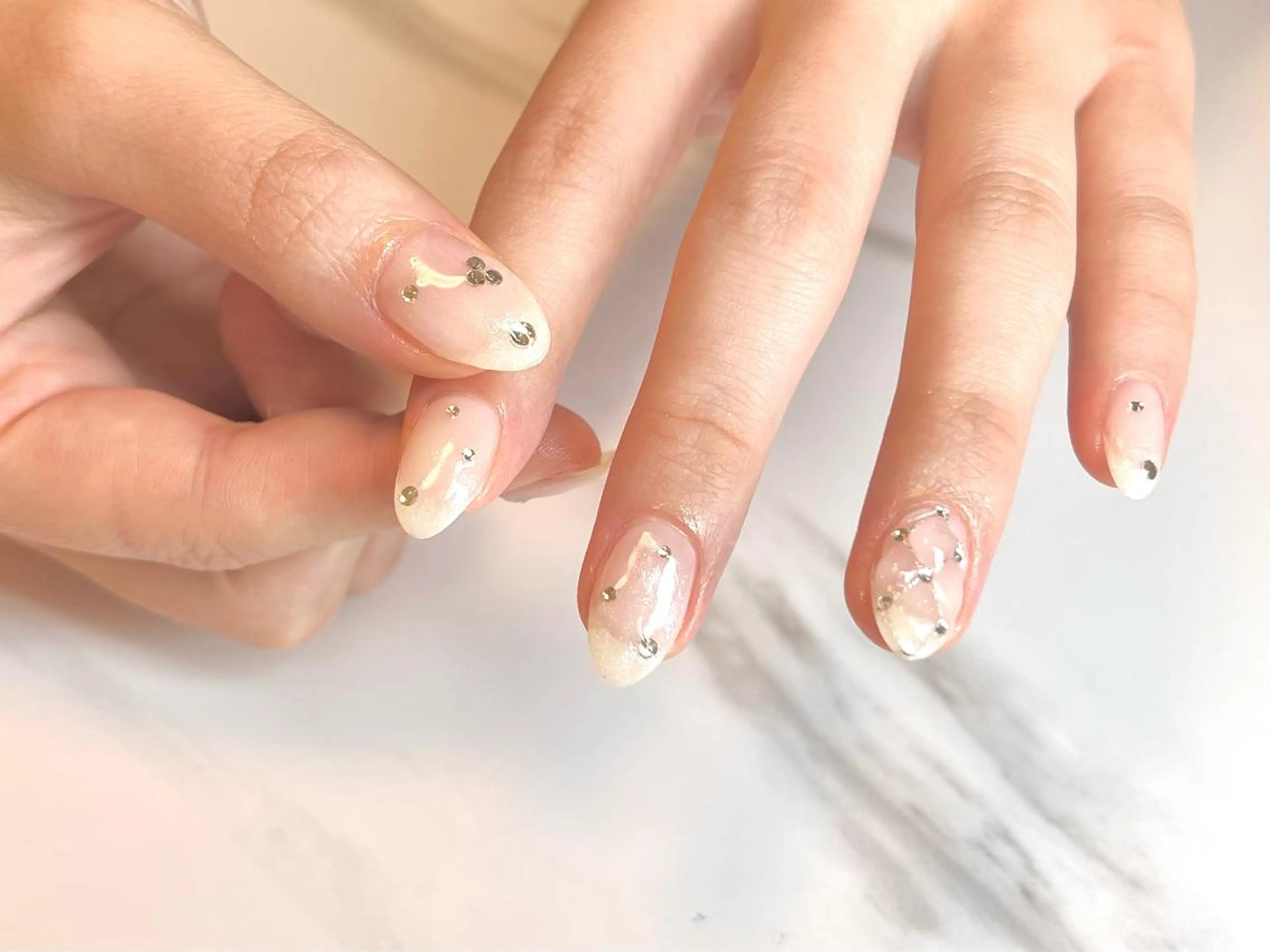 セミロング ネイリスト シンのネイルデザイン