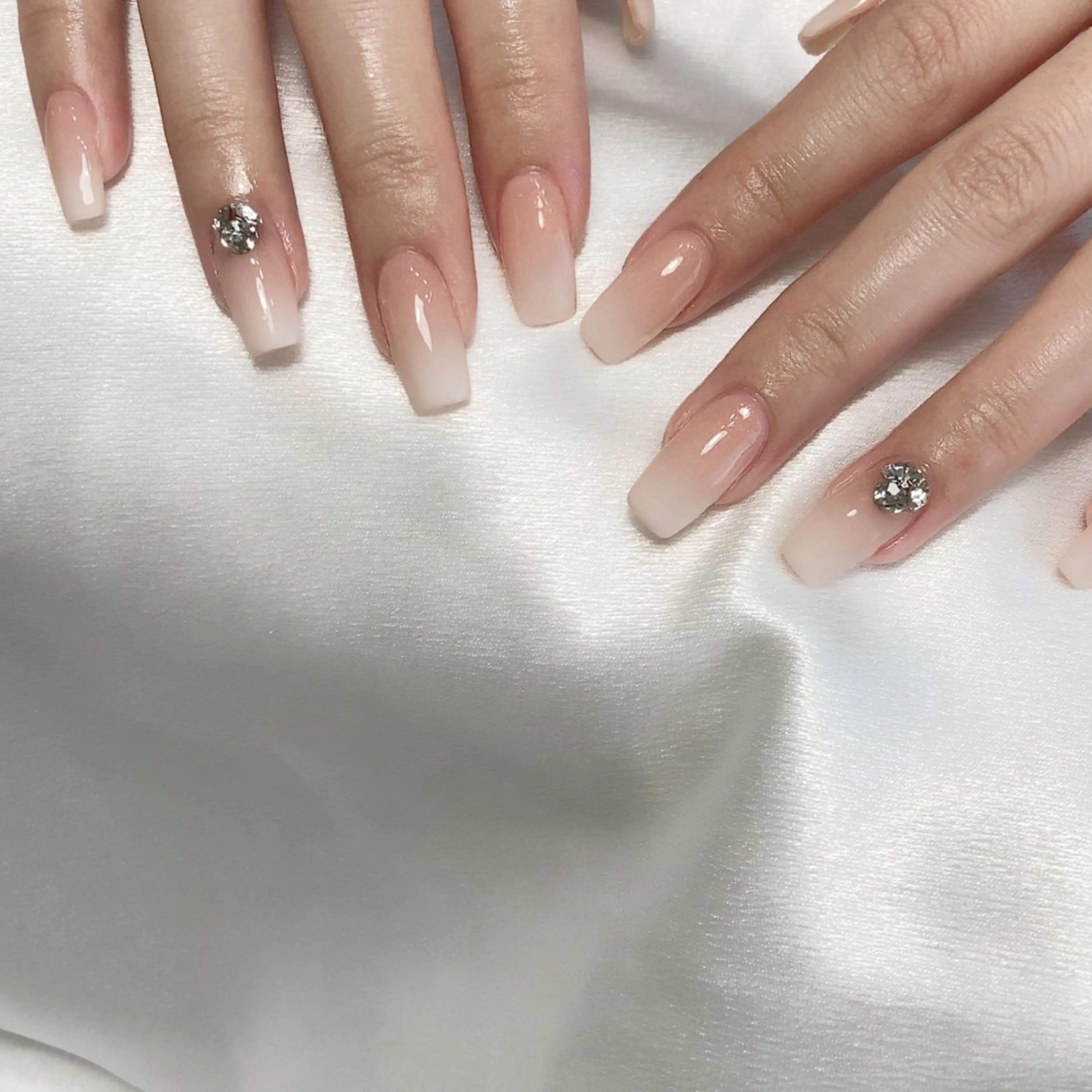 ネイル Legit nail salonのネイルデザイン