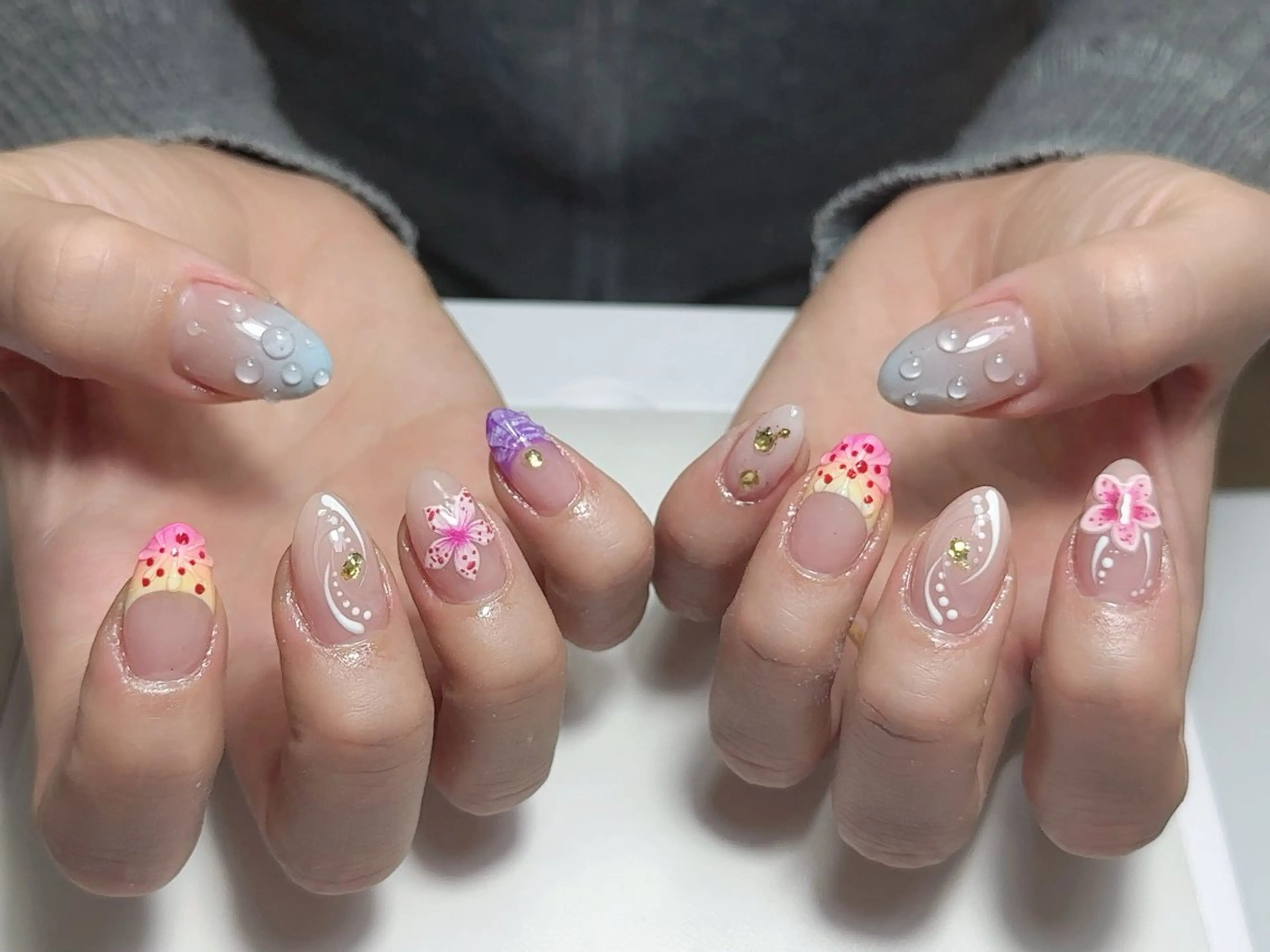 ネイル ハンドネイル NAIL CIRCLESのネイルデザイン
