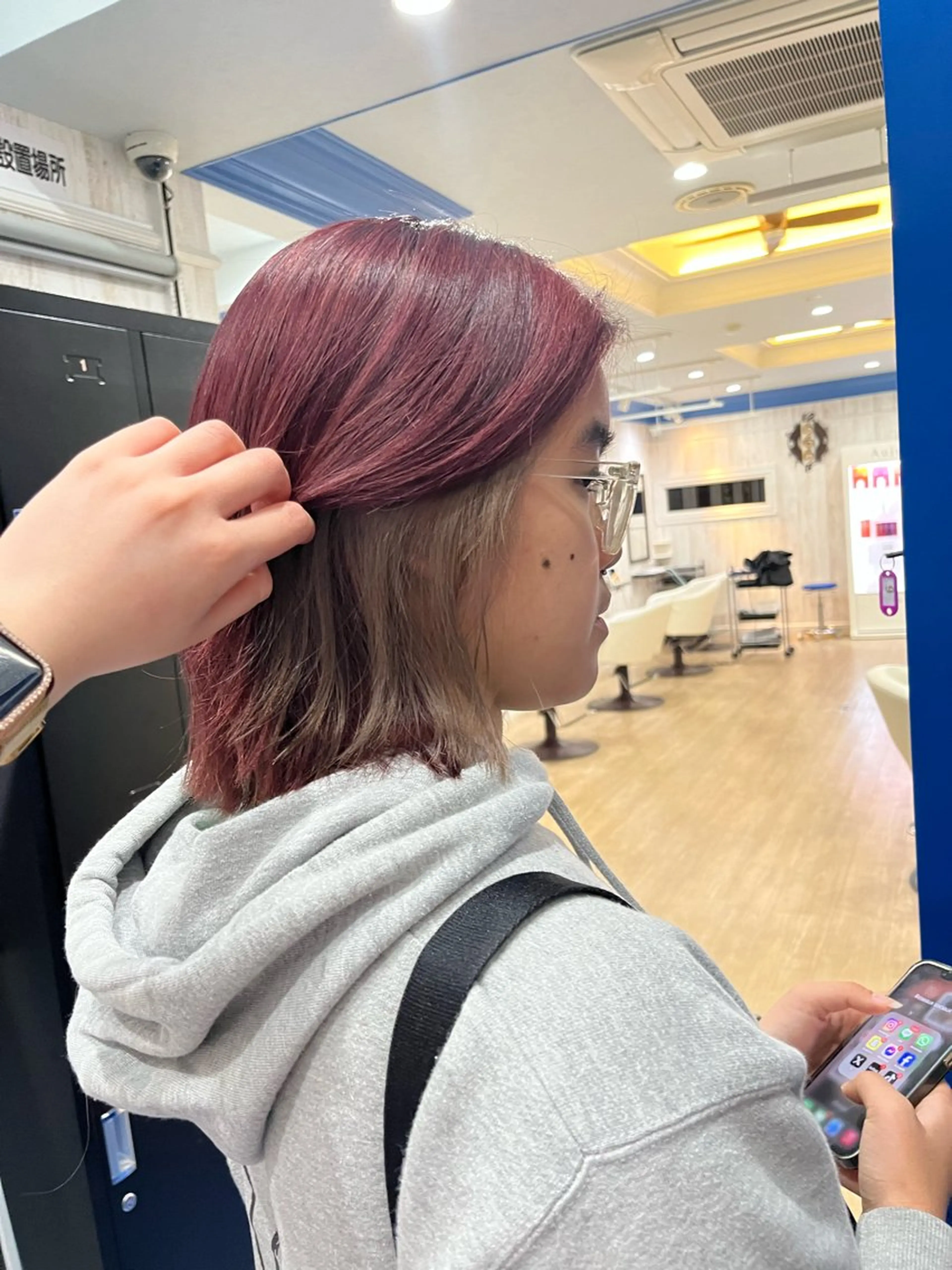 ミディアム ヘアカラー white.梅田所属・White梅田  ／ COCOのヘアスタイル