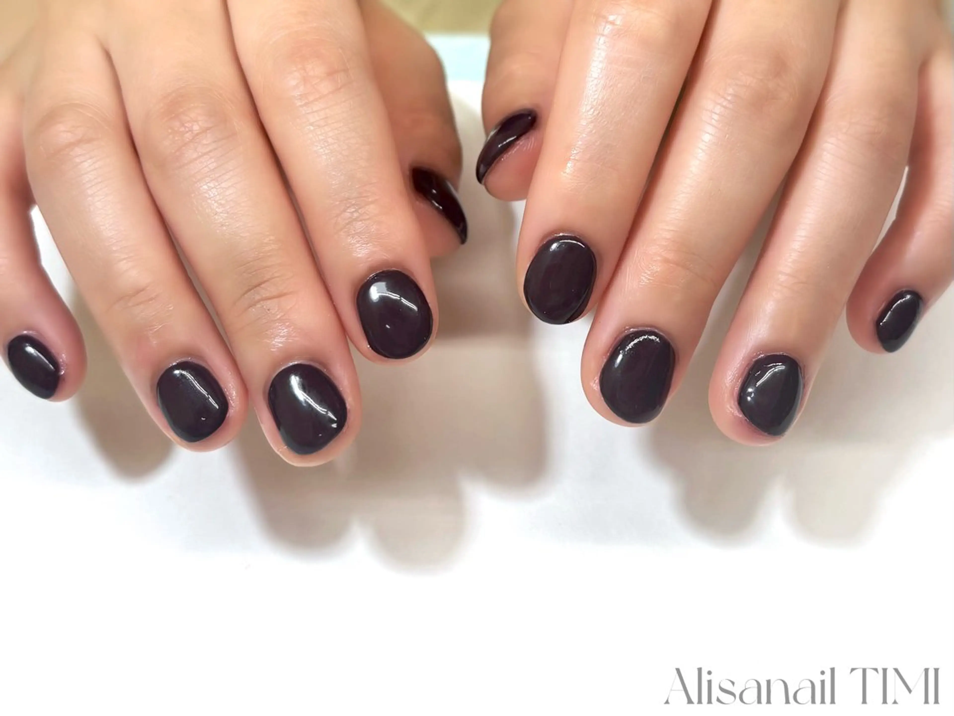 ネイル ワンカラーネイル ハンドネイル Alisa nail Timiのネイルデザイン