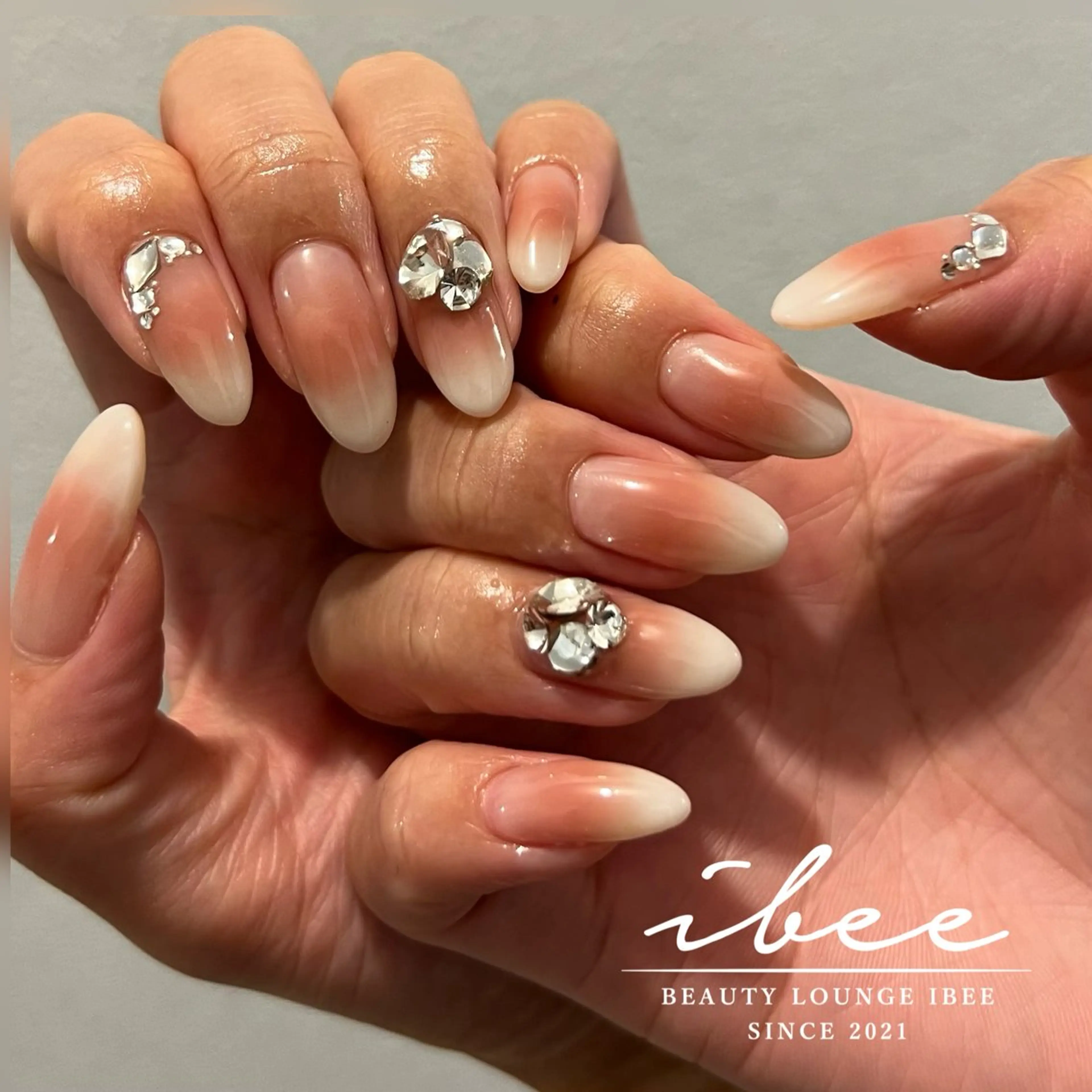 ネイル ハンドネイル ibee nail 🤍yumiのネイルデザイン