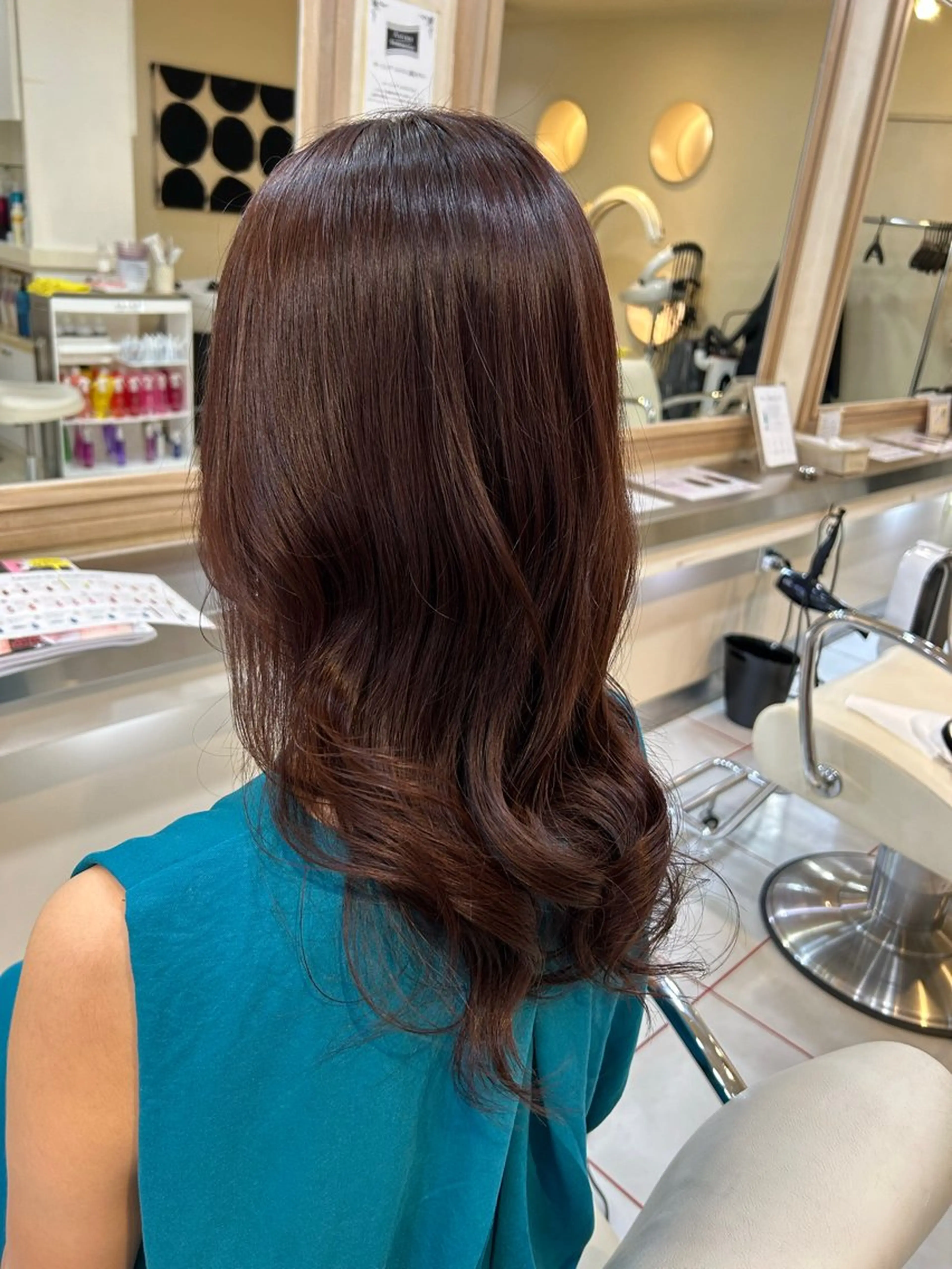セミロング カラー ブラウンカラー ピンクカラー バイオレットカラー バイオレットブラウン 赤星 さえのヘアスタイル