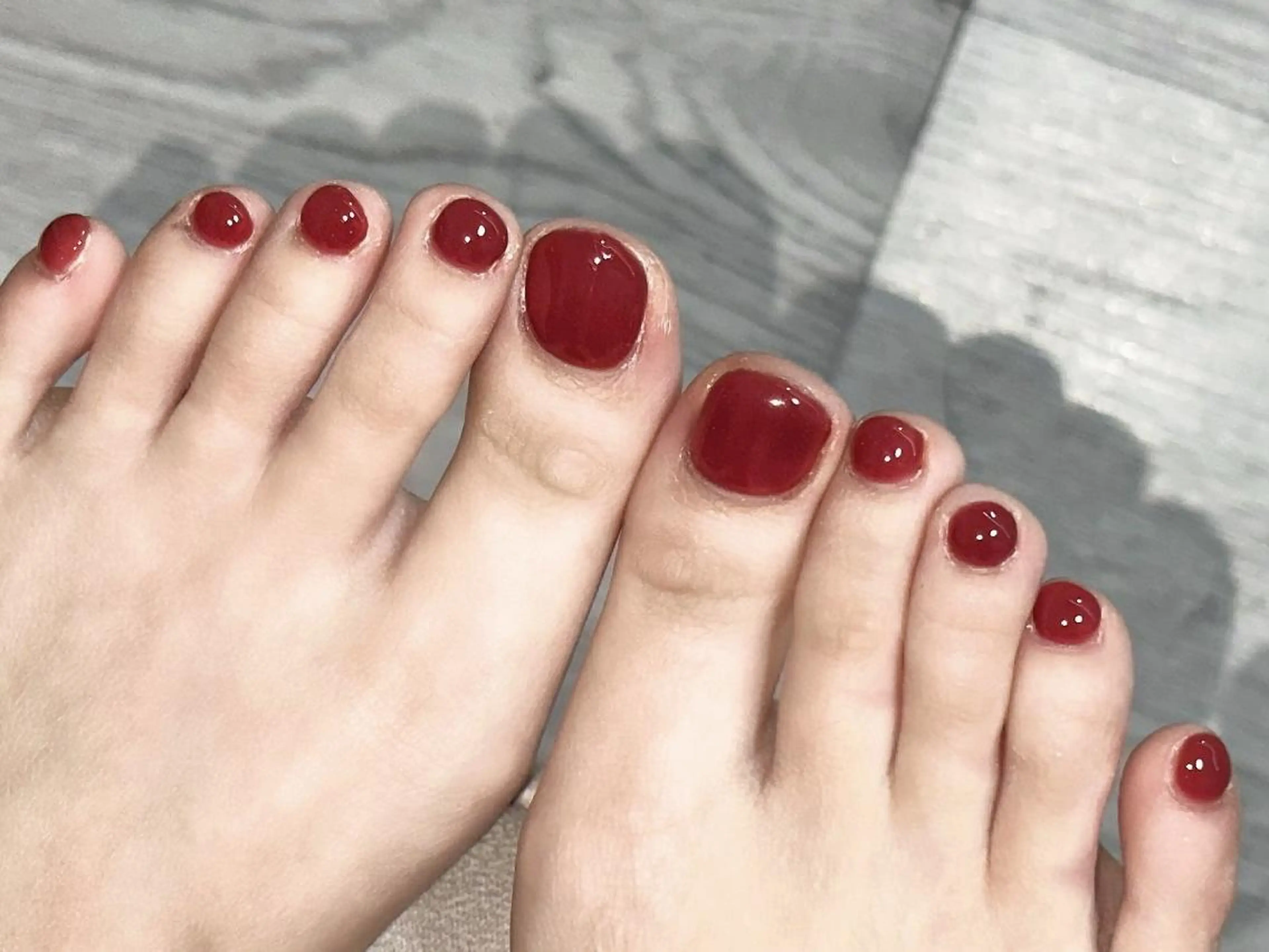 ネイル フットネイル ki🍒🍒 ki ツルツルネイルのネイルデザイン