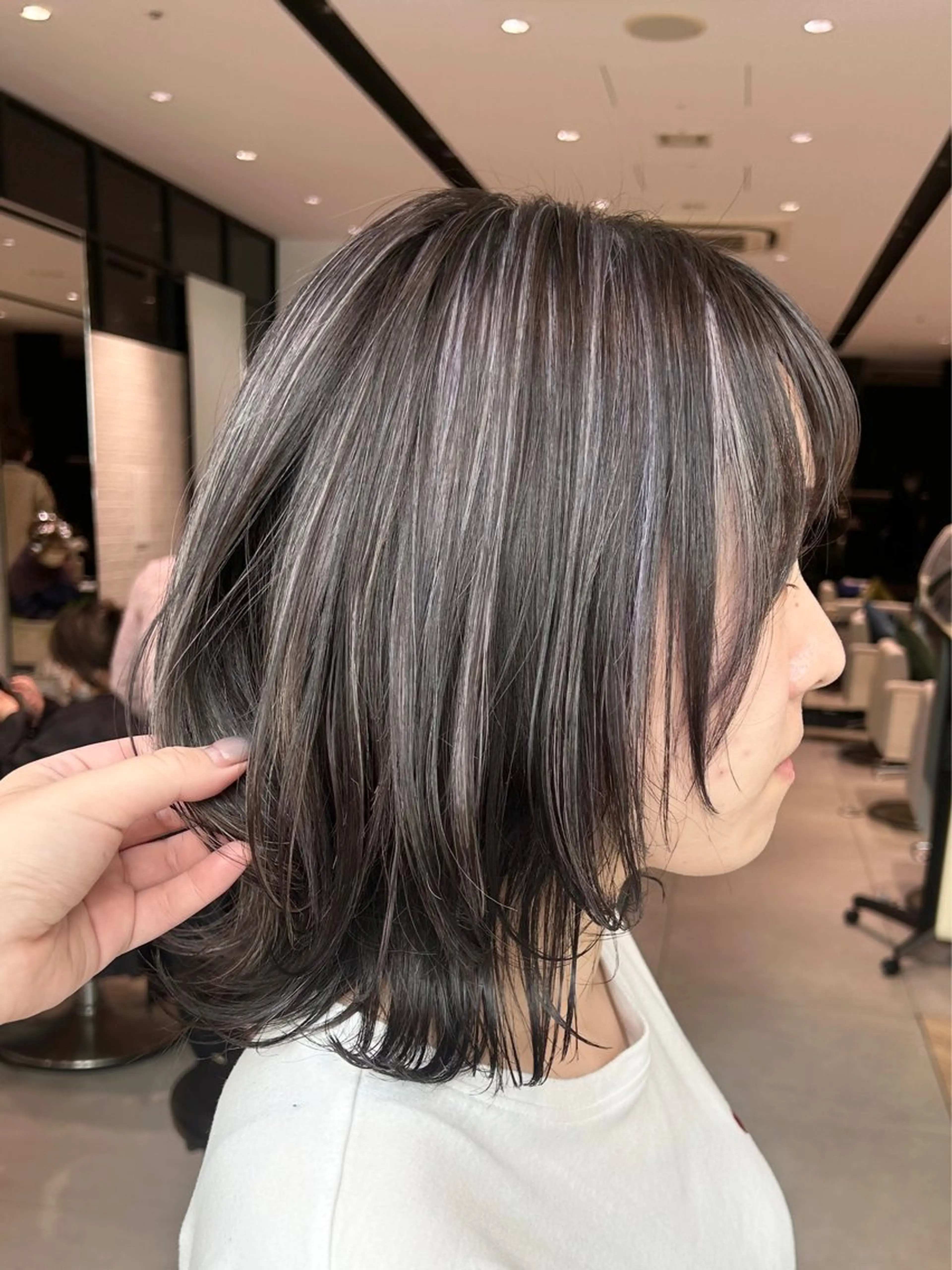 セミロング ヘアカラー 艶カラーリスト 🌈銀座🌈牛込萌香のヘアスタイル