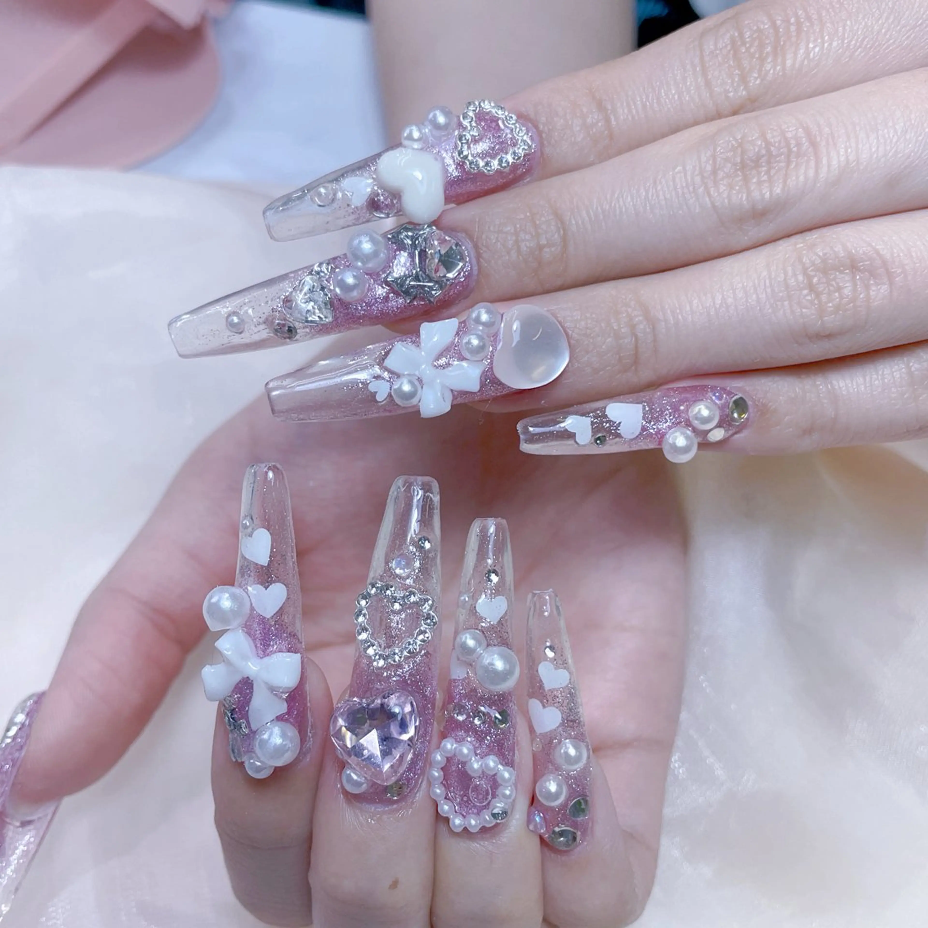 ネイル チークネイル クリアネイル ガーリー キラキラネイル 韓国ネイル ハンドネイル NailPrincess所属・princess スカルプ専門店のネイルデザイン