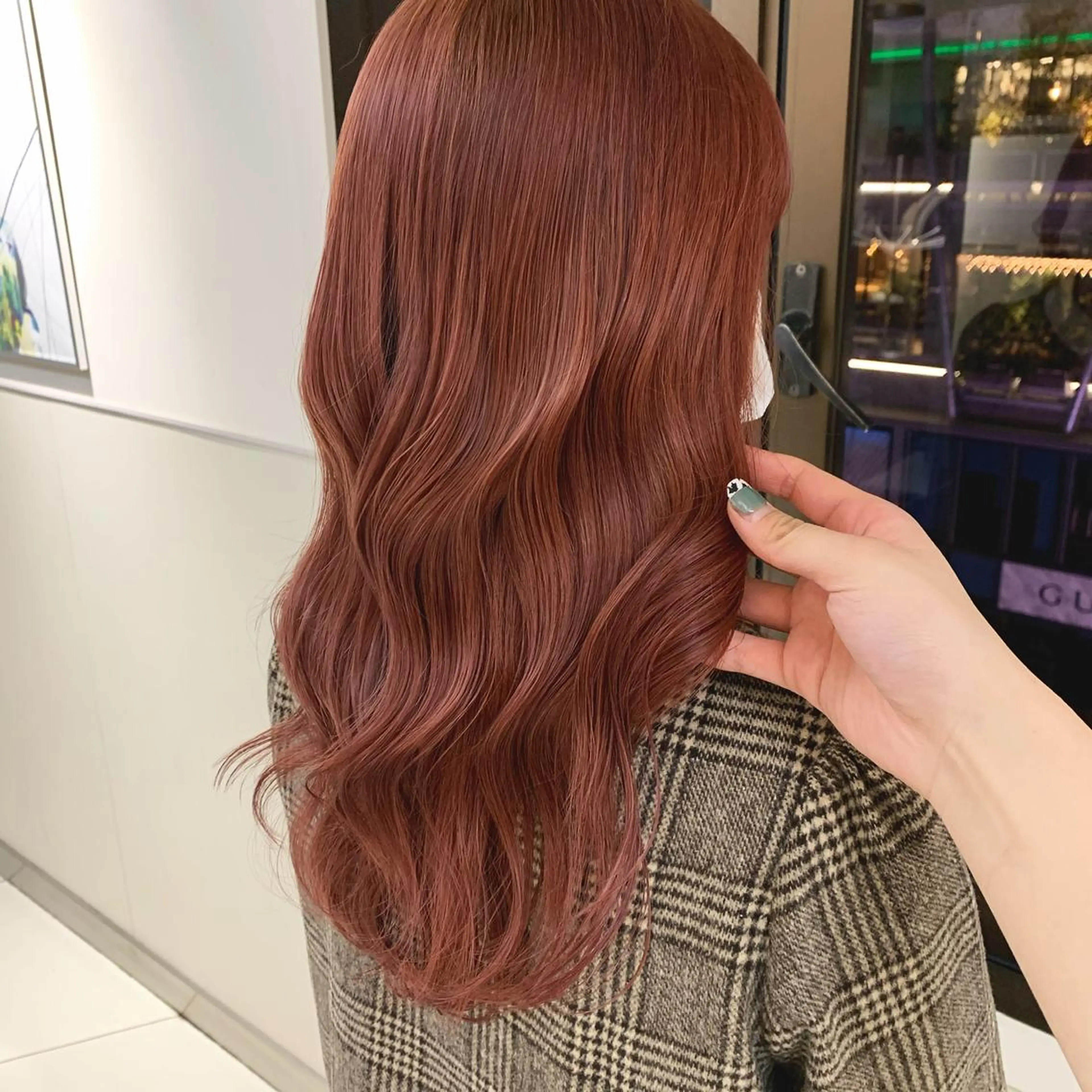 ロング カラー raika .のヘアスタイル