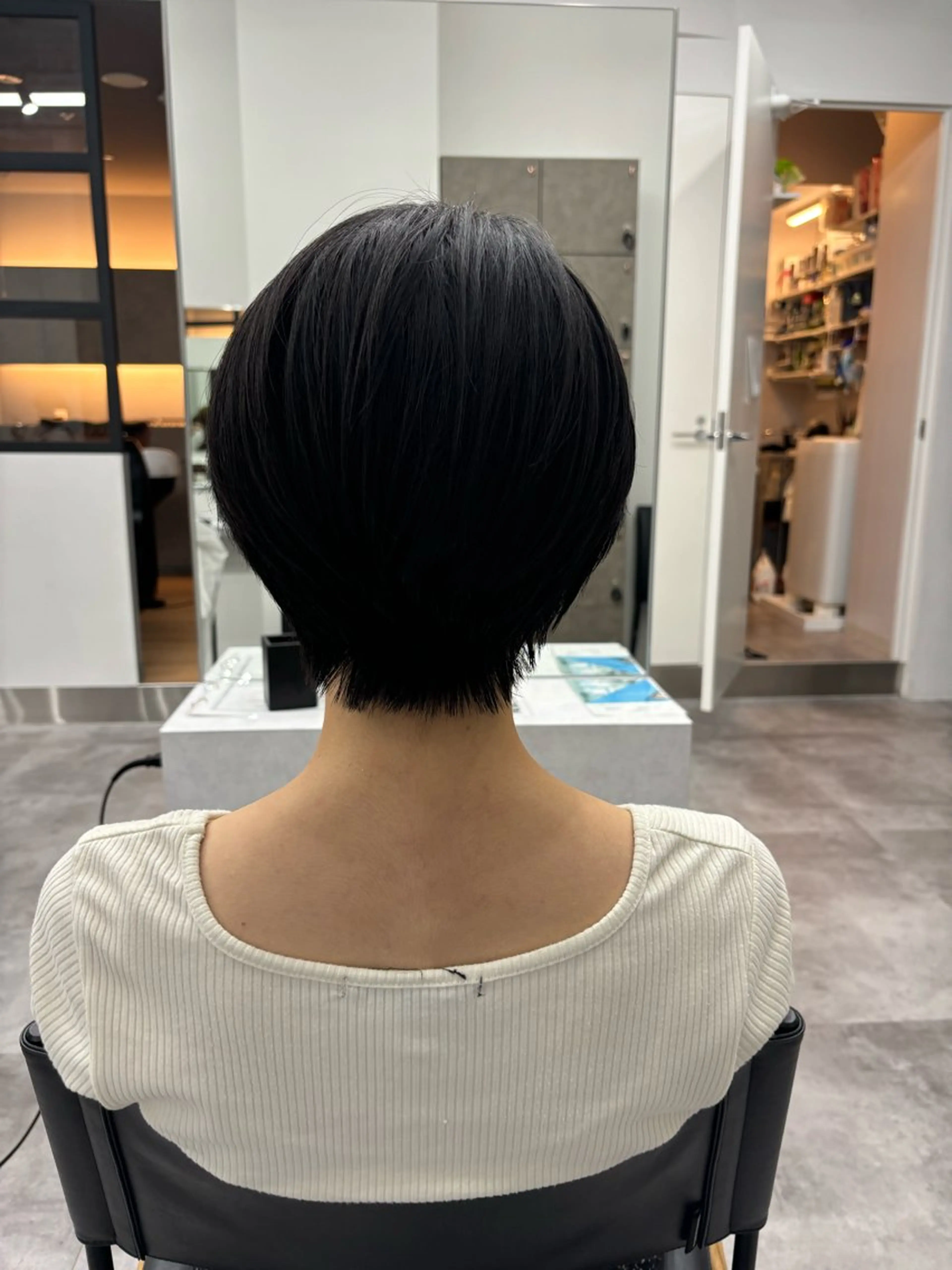 ショート カラー ヘアアレンジ マエダ アズミ🌱のヘアスタイル