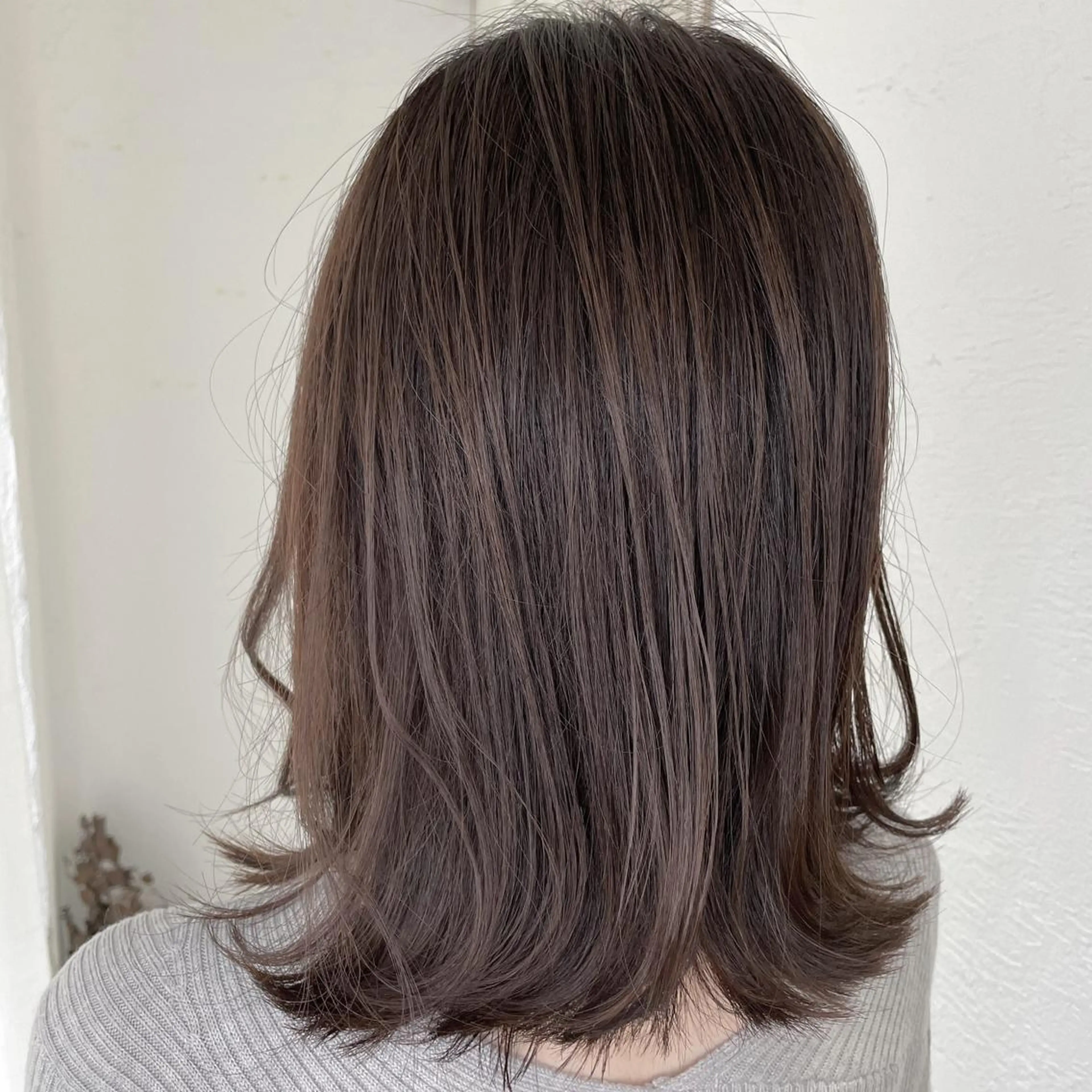 セミロング カラー トリートメント タナカ マナミのヘアスタイル