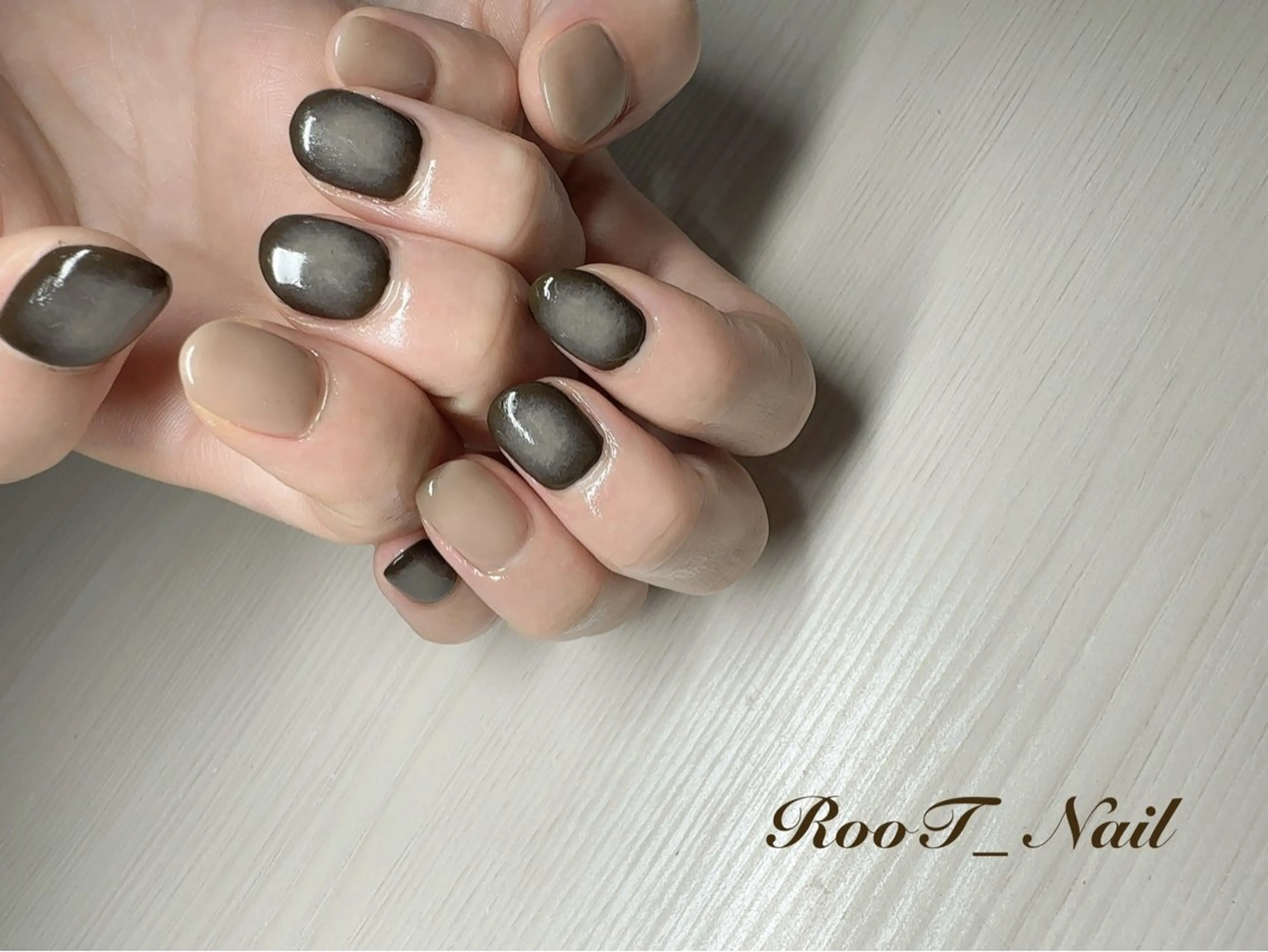 ネイル チークネイル ハンドネイル RooT Nailのネイルデザイン