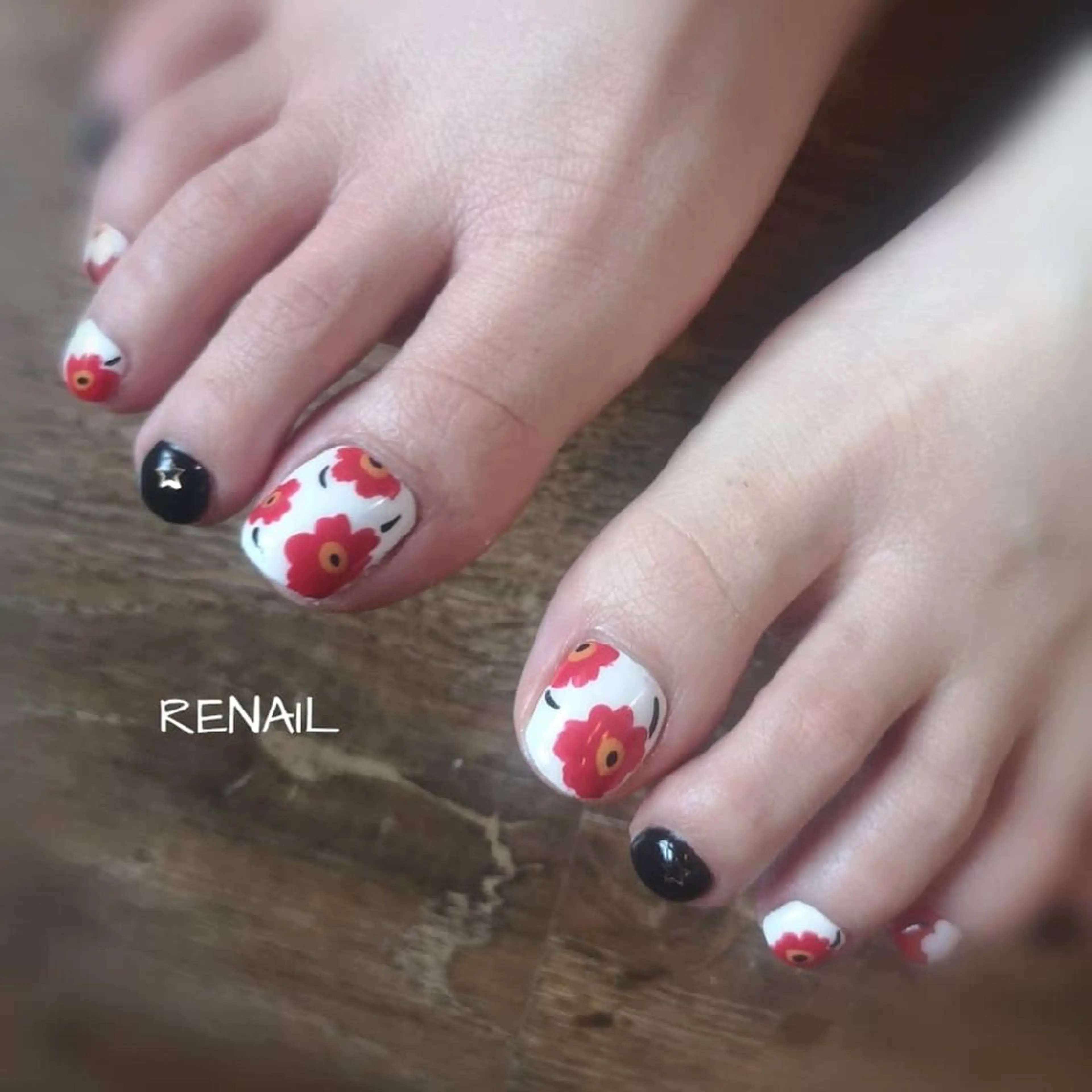 ネイル RENAIL  玲奈のネイルデザイン