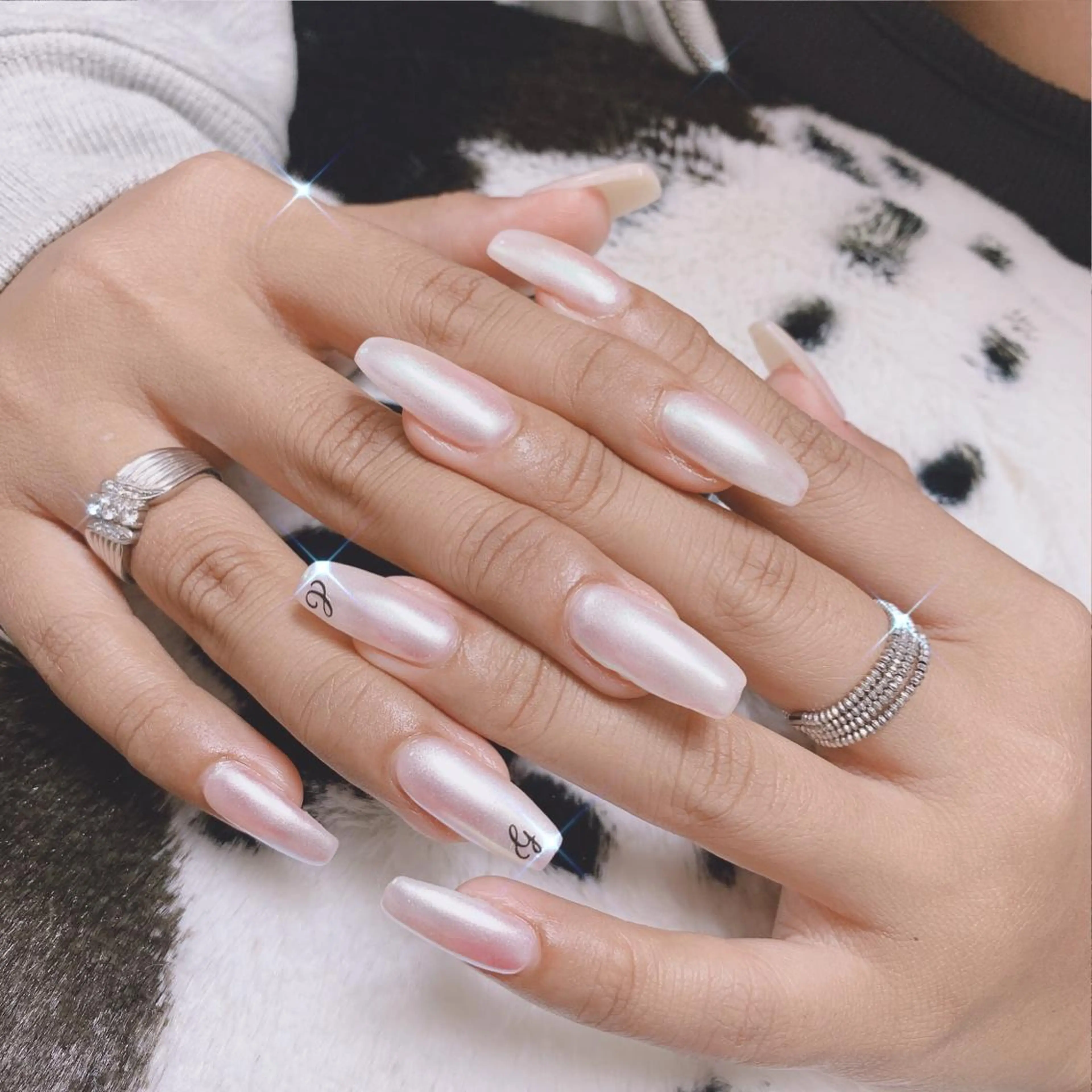 ネイル ミラーネイル ハンドネイル 💅ネイルハウス🏡 🎀TOMO🎀のネイルデザイン