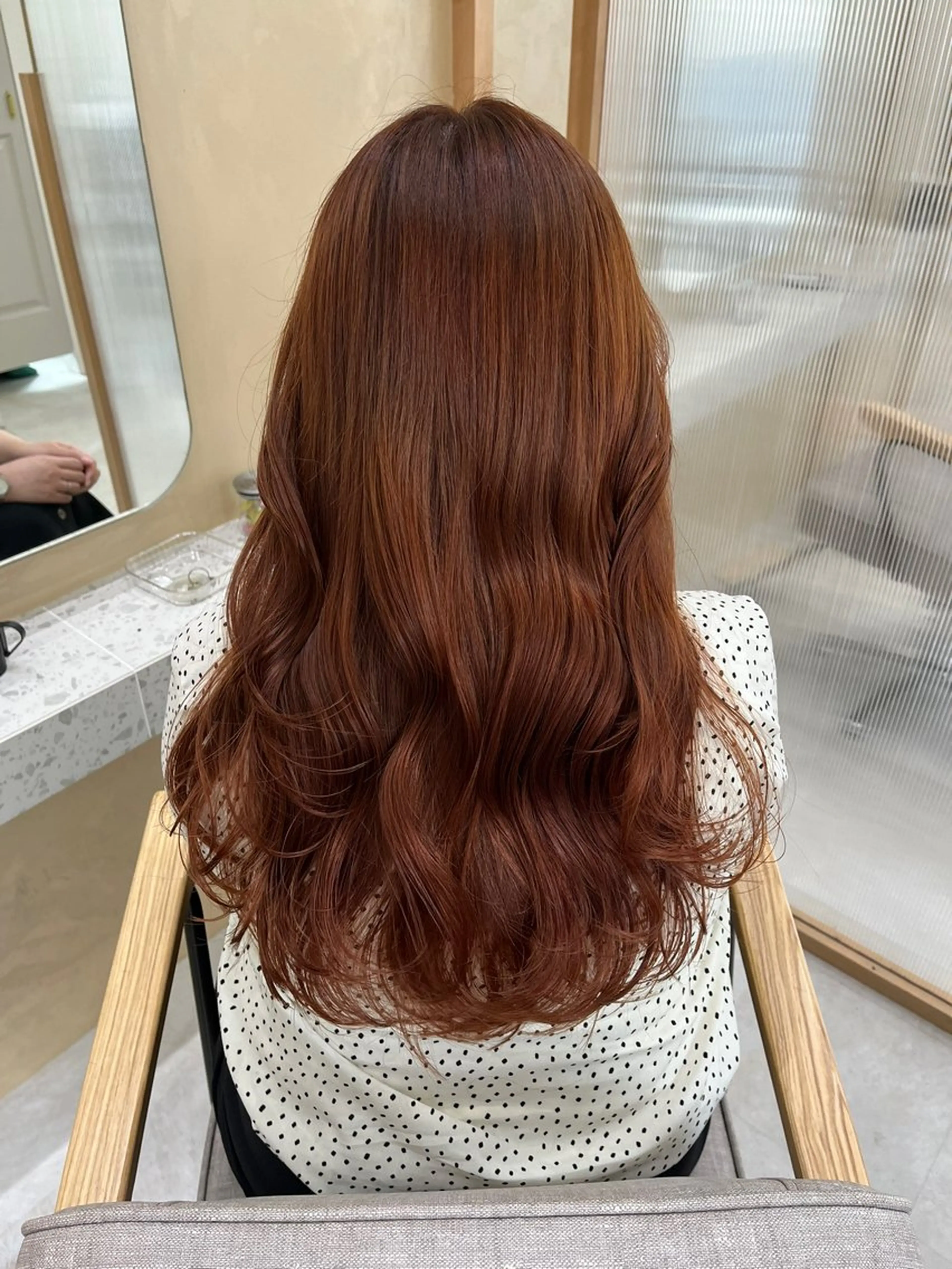 セミロング カラー ヘアアレンジ カット ヘアカラー 暖色韓国ヘア🤍 保科侑花のヘアスタイル