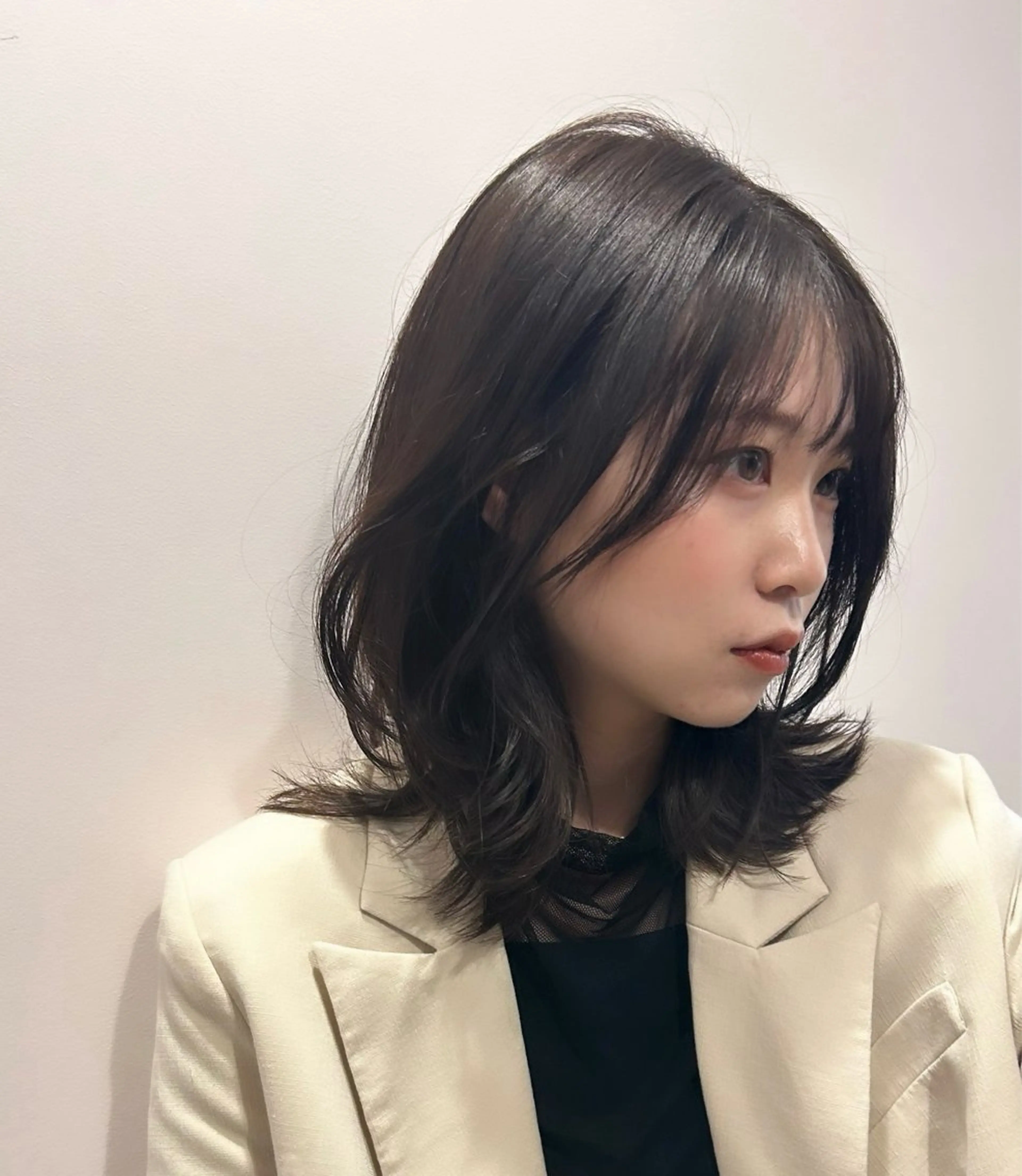 ミディアム カラー くびれヘア レイヤーカット 小顔カット カット ヘアカラー トリートメント 日韓レイヤー🇰🇷 艶カラー/ナカネのヘアスタイル