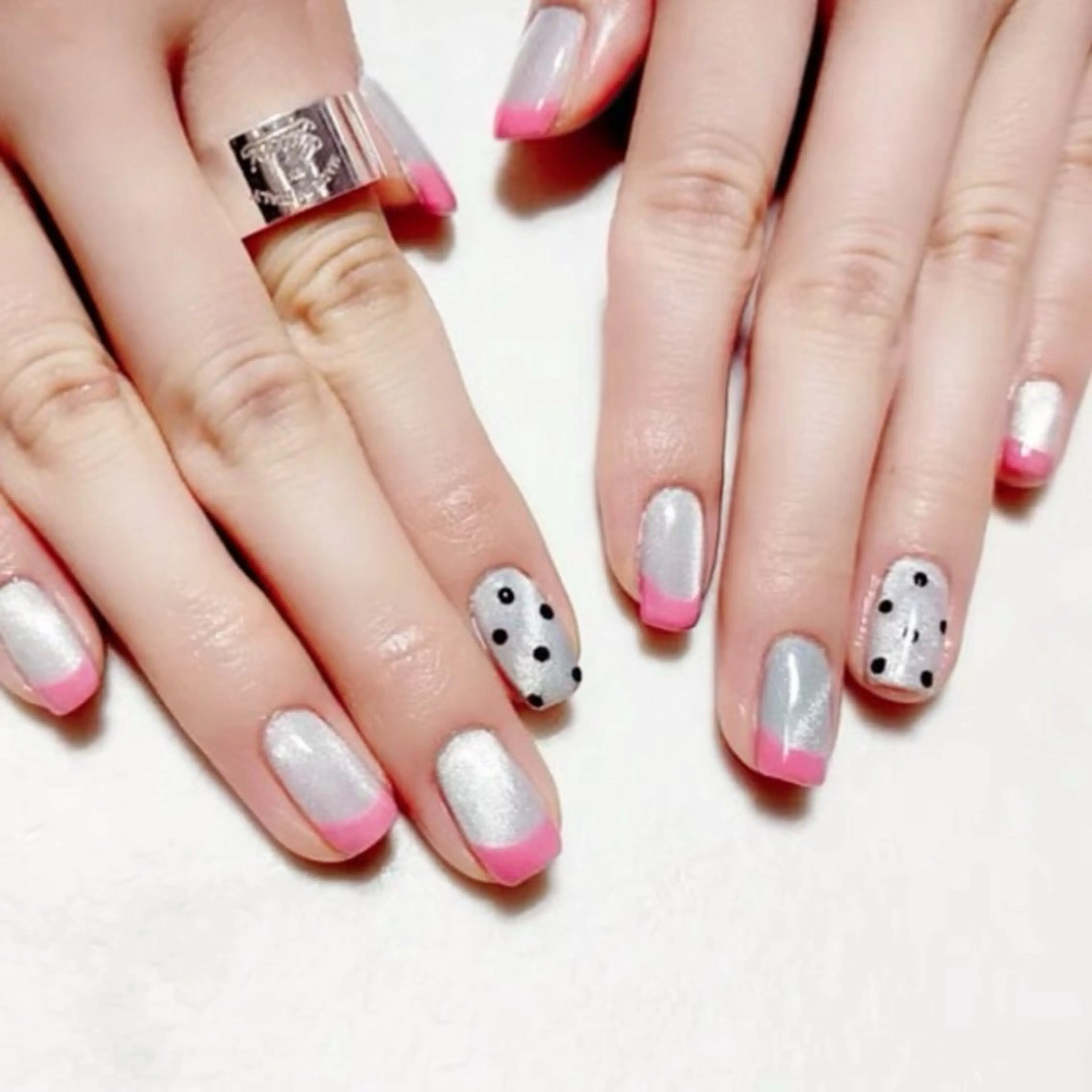 ネイル フレンチネイル グラデーション 韓国ネイル マグネットネイル ミラーネイル n.hair所属・HTM _PUPULAのネイルデザイン
