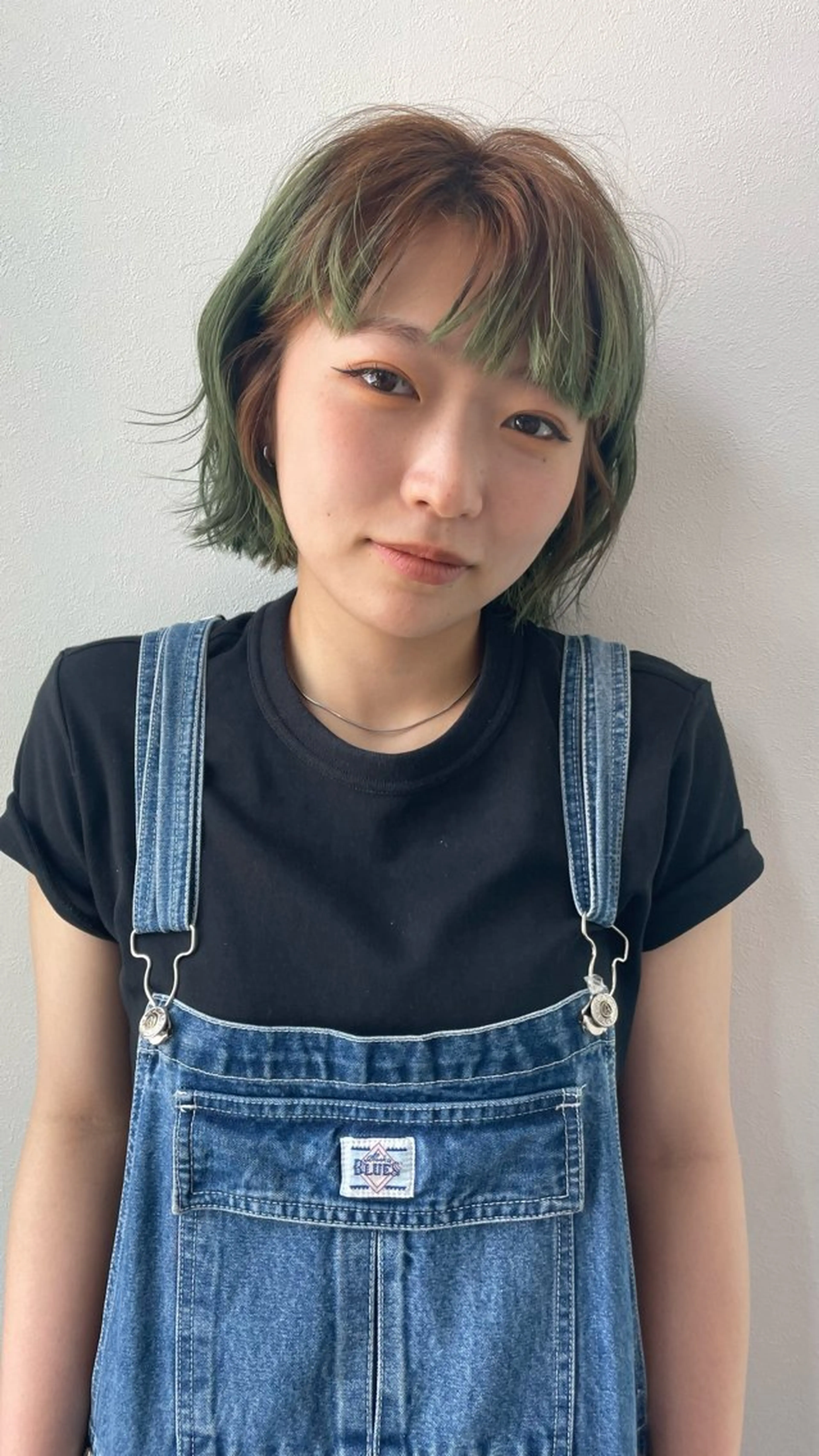 ショート カラー 金尾 凜のヘアスタイル