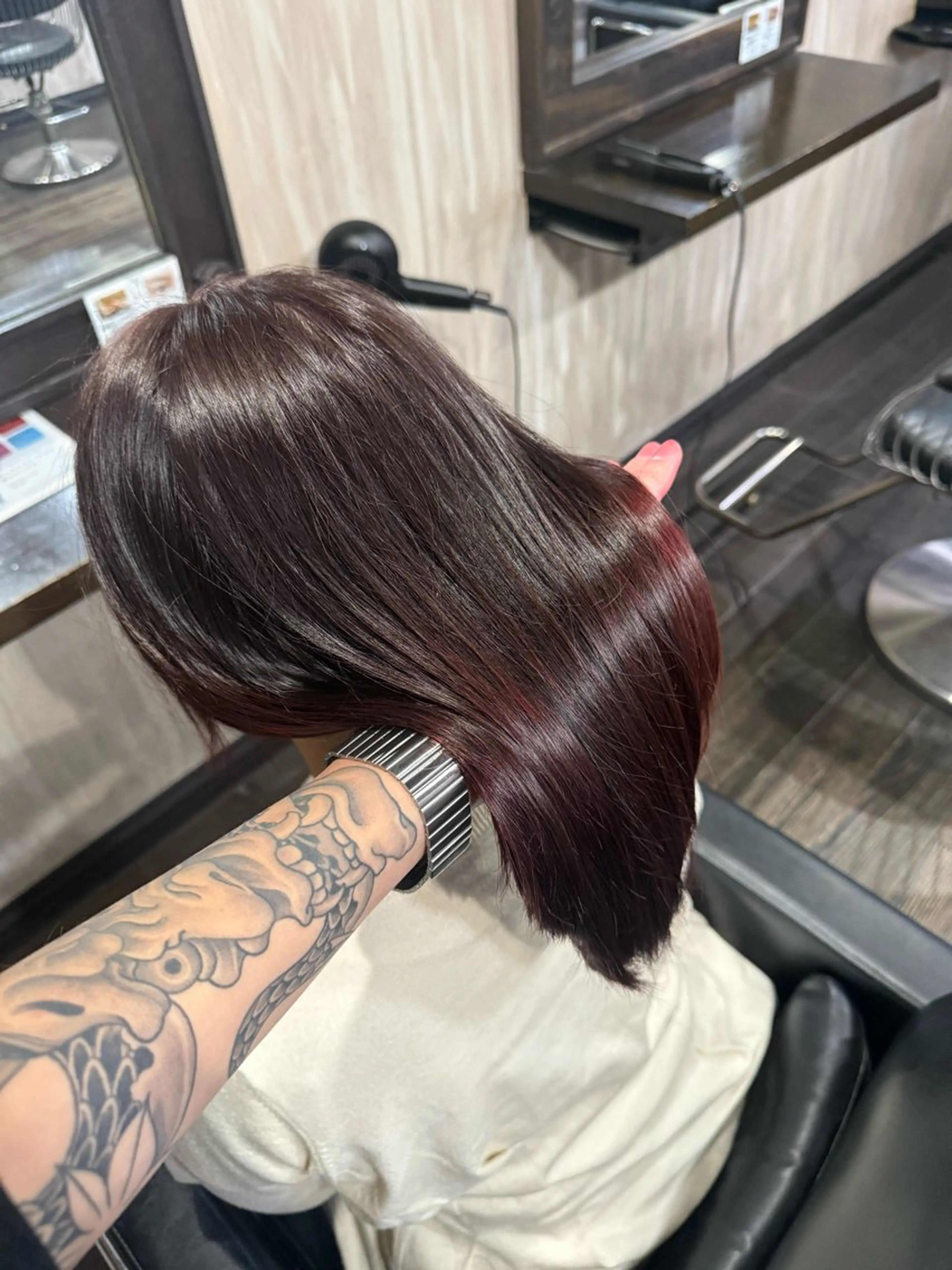 ミディアム カラー ボルドーカラー ヘアカラー トリートメント メンズカット/パーマ 艶カラーTAIGA︎のヘアスタイル