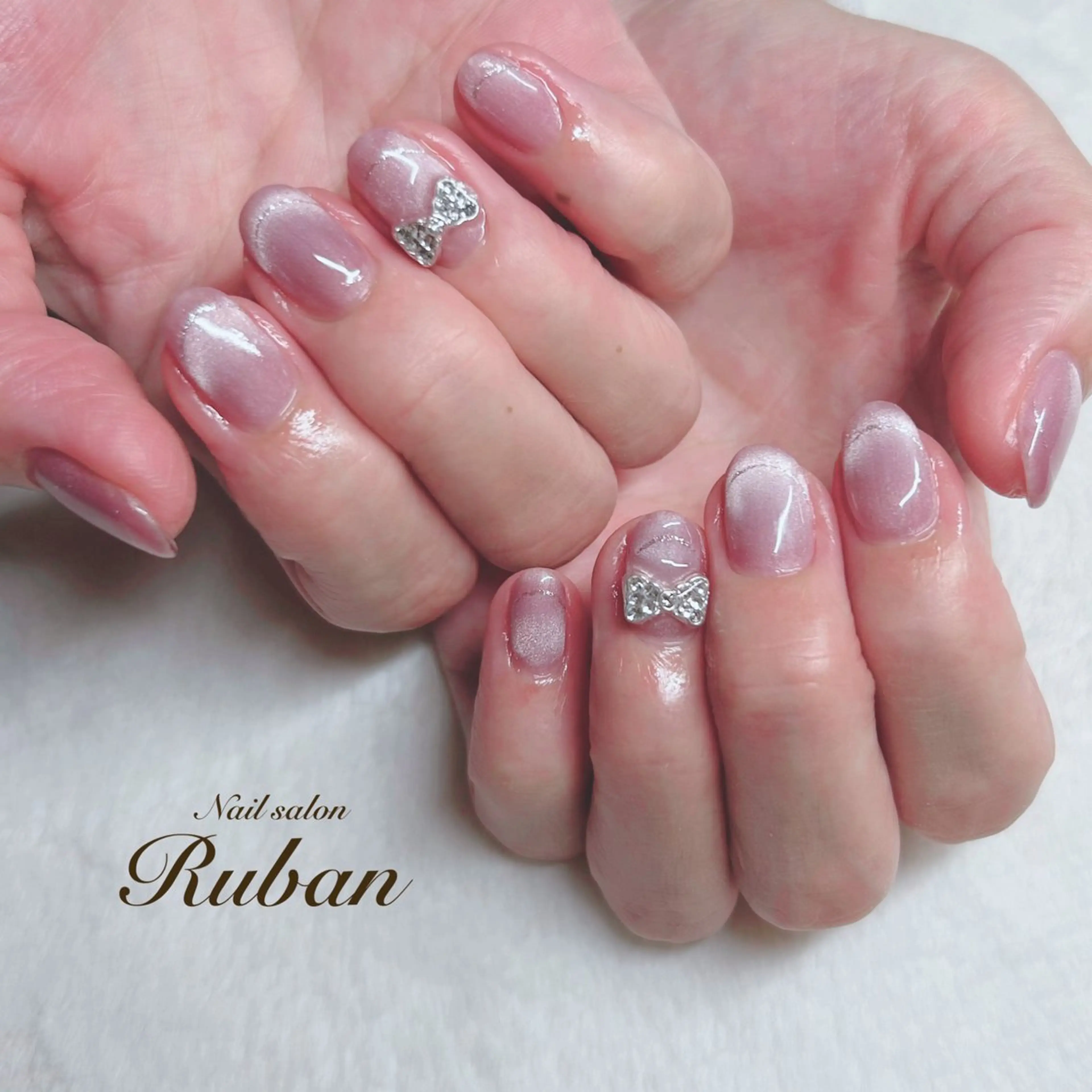 ネイル フレンチネイル マグネットネイル マグネットフレンチ リボン Nail salon Ruban所属・Nail salon Rubanのネイルデザイン