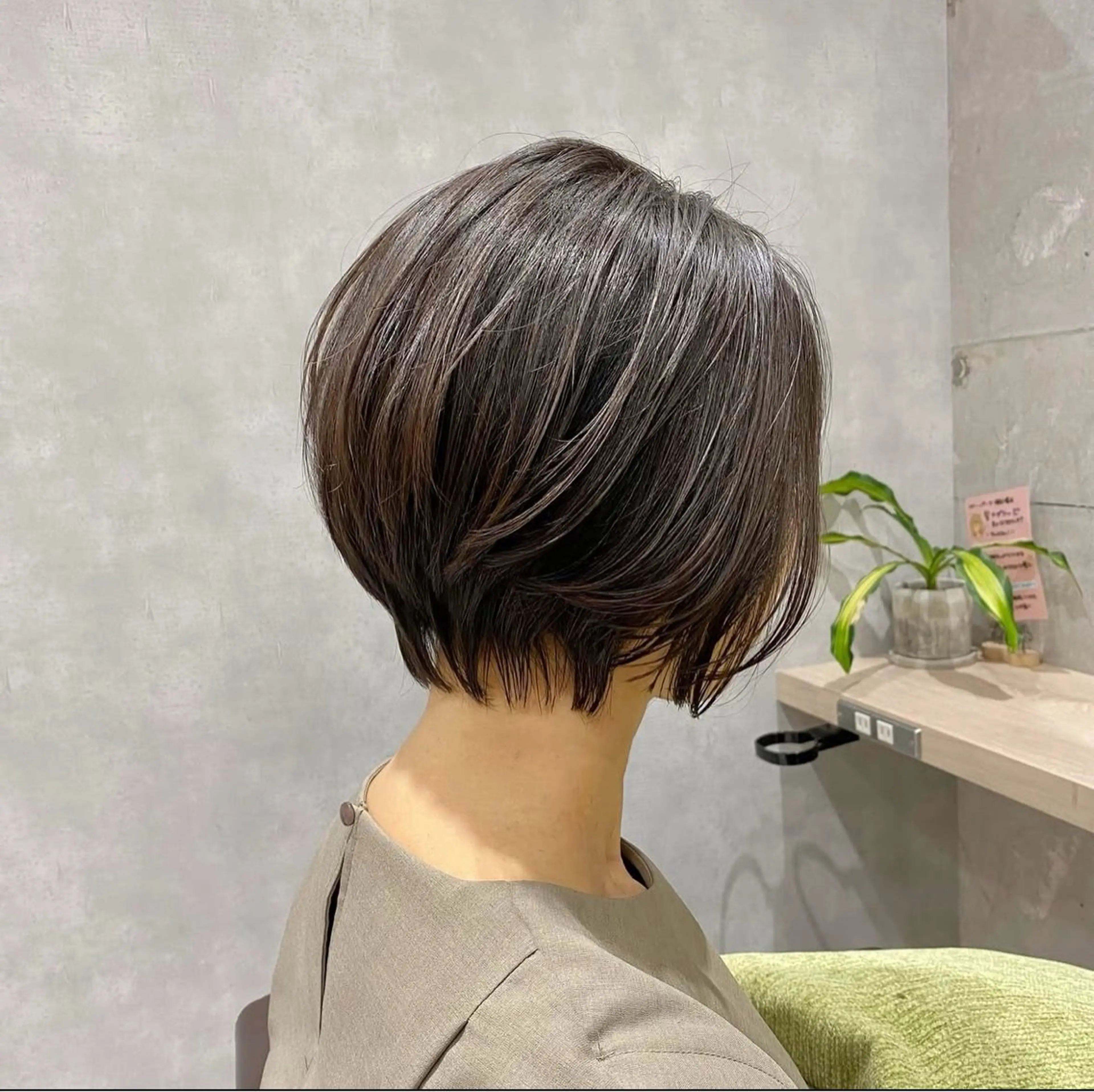 【ショート】カット＋高級トリートメントの写真
