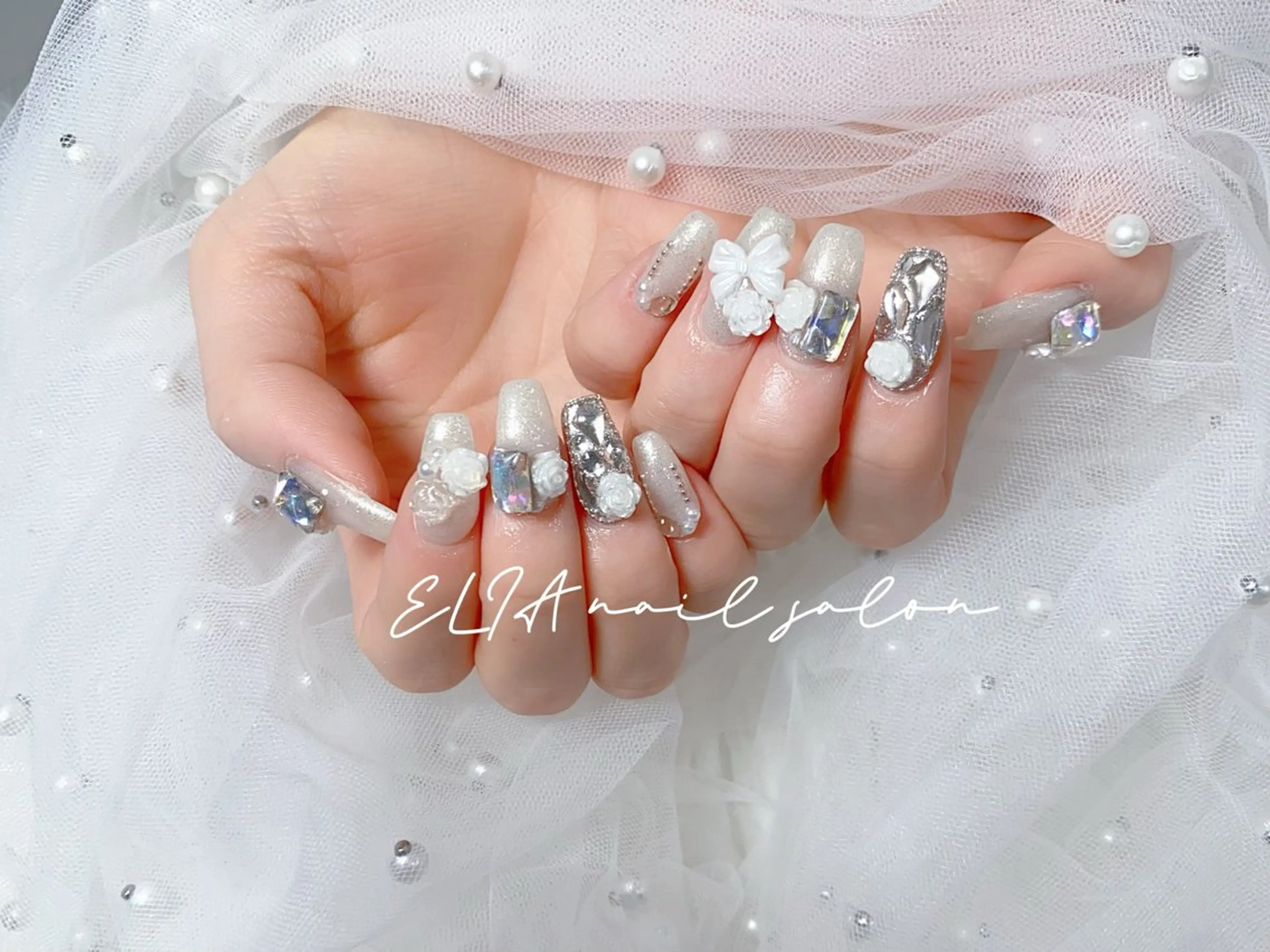 ネイル チークネイル 長さ出し グラデーション ラメ(グリッター) ラメグラデーション ハンドネイル ELIA【エリア】 nailsalonのネイルデザイン