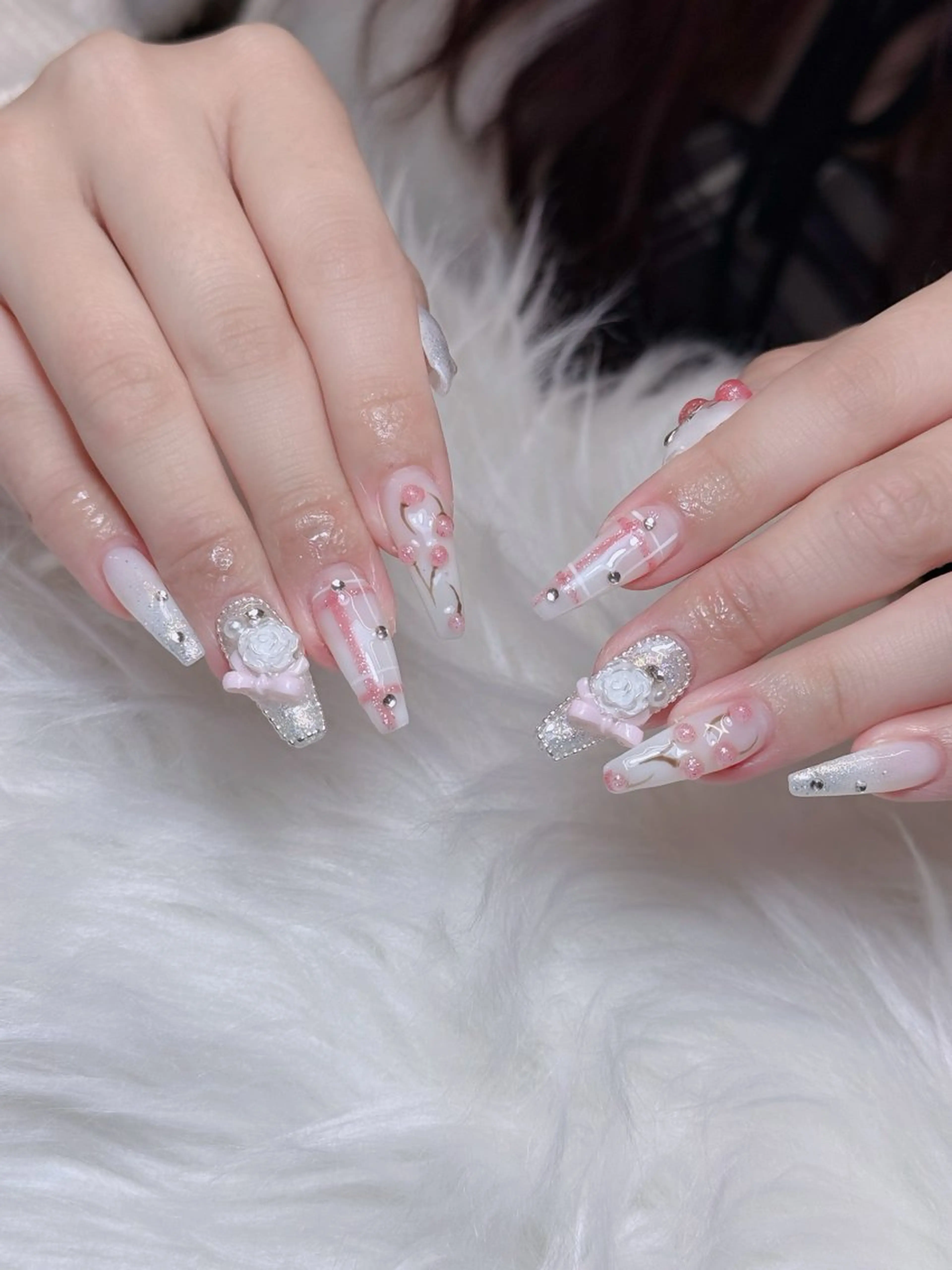 ネイル オーロラネイル チークネイル フットネイル フレンチネイル 韓国ネイル ハンドネイル Lumi Nailのネイルデザイン