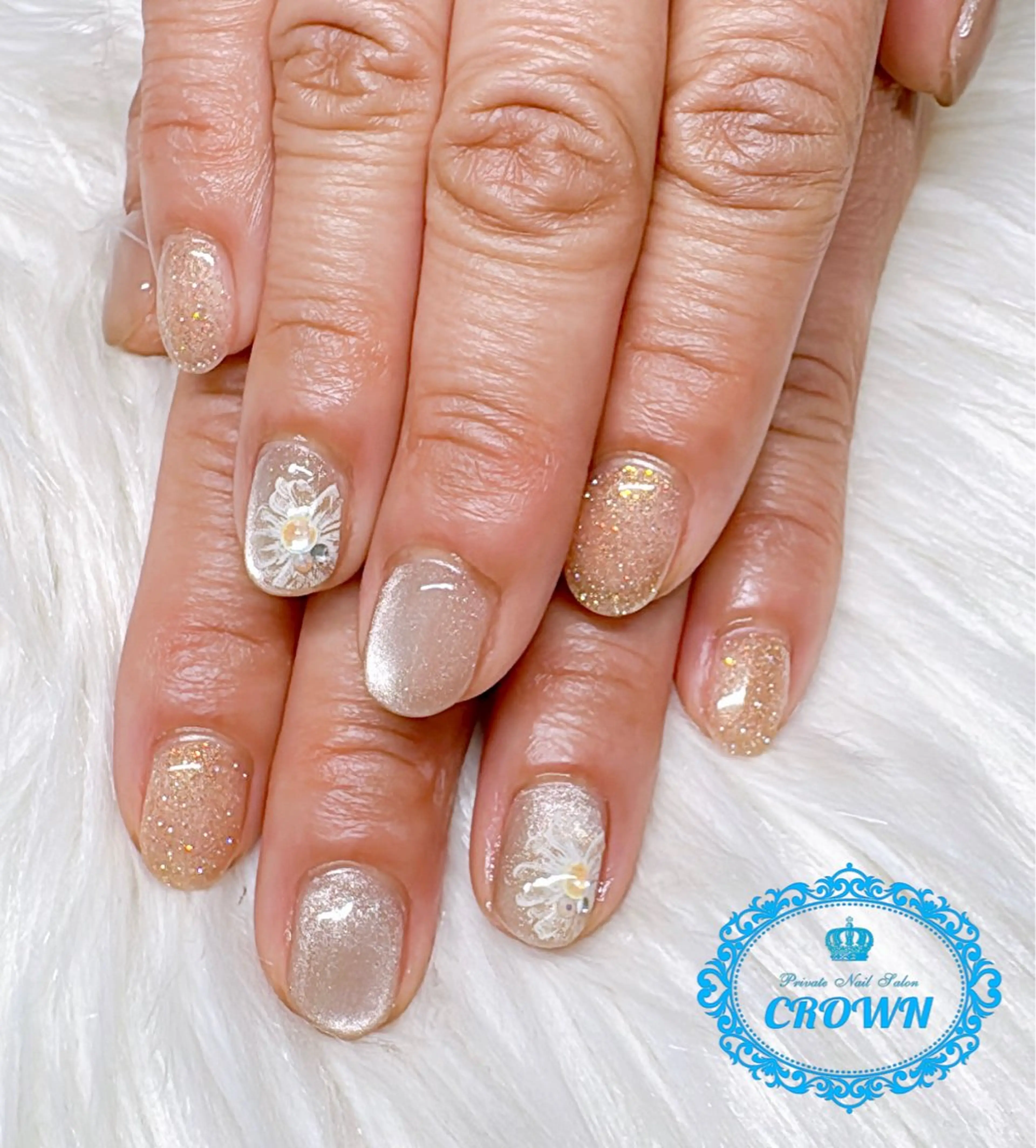 ネイル CROWN プライベートサロンのネイルデザイン