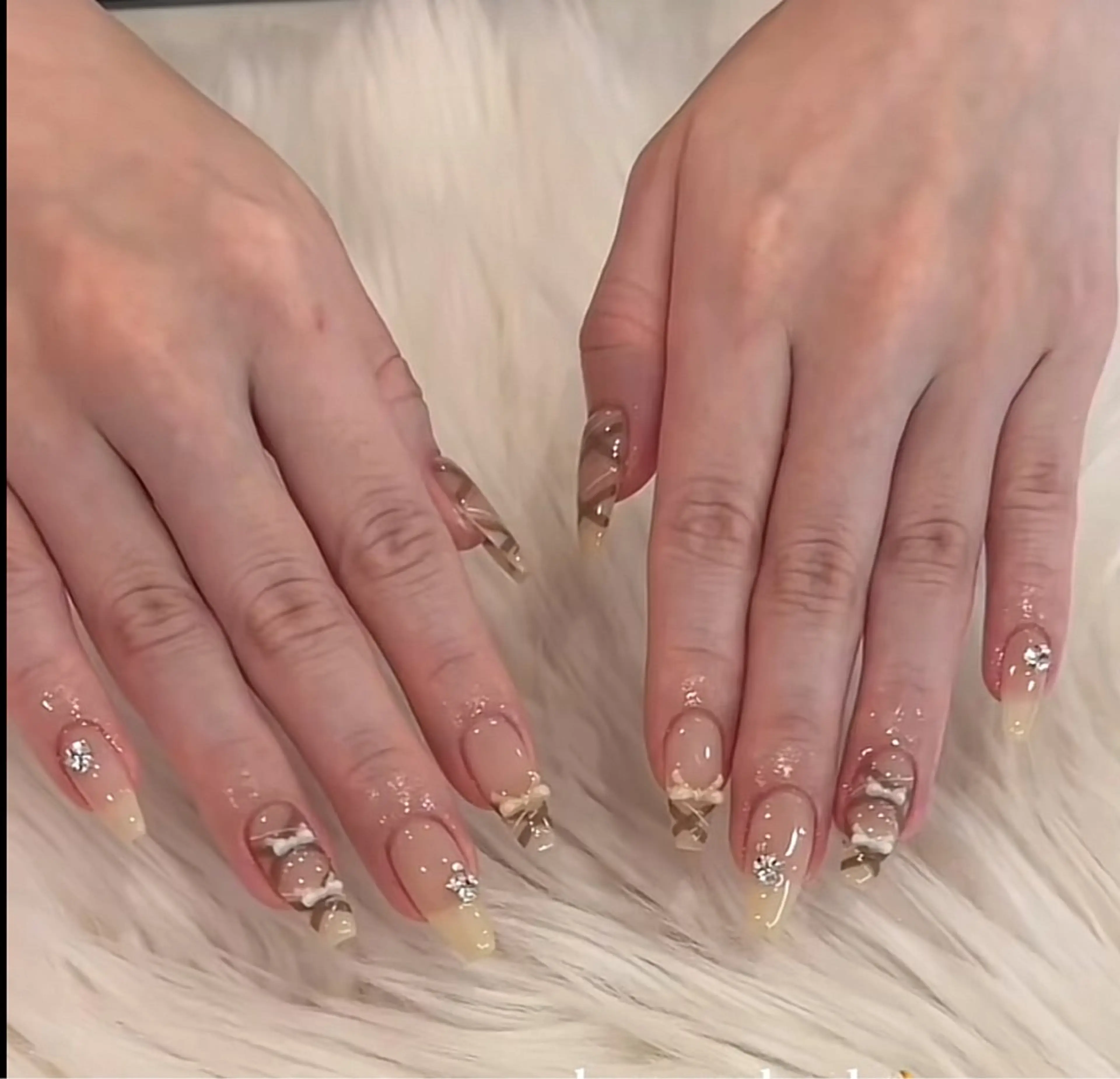 ネイル アートネイル ジェルネイル グラデーション マグネットネイル ニュアンスネイル ハンドネイル Ryu Nail Studio所属・Ryu Nail 新大久保のネイルデザイン