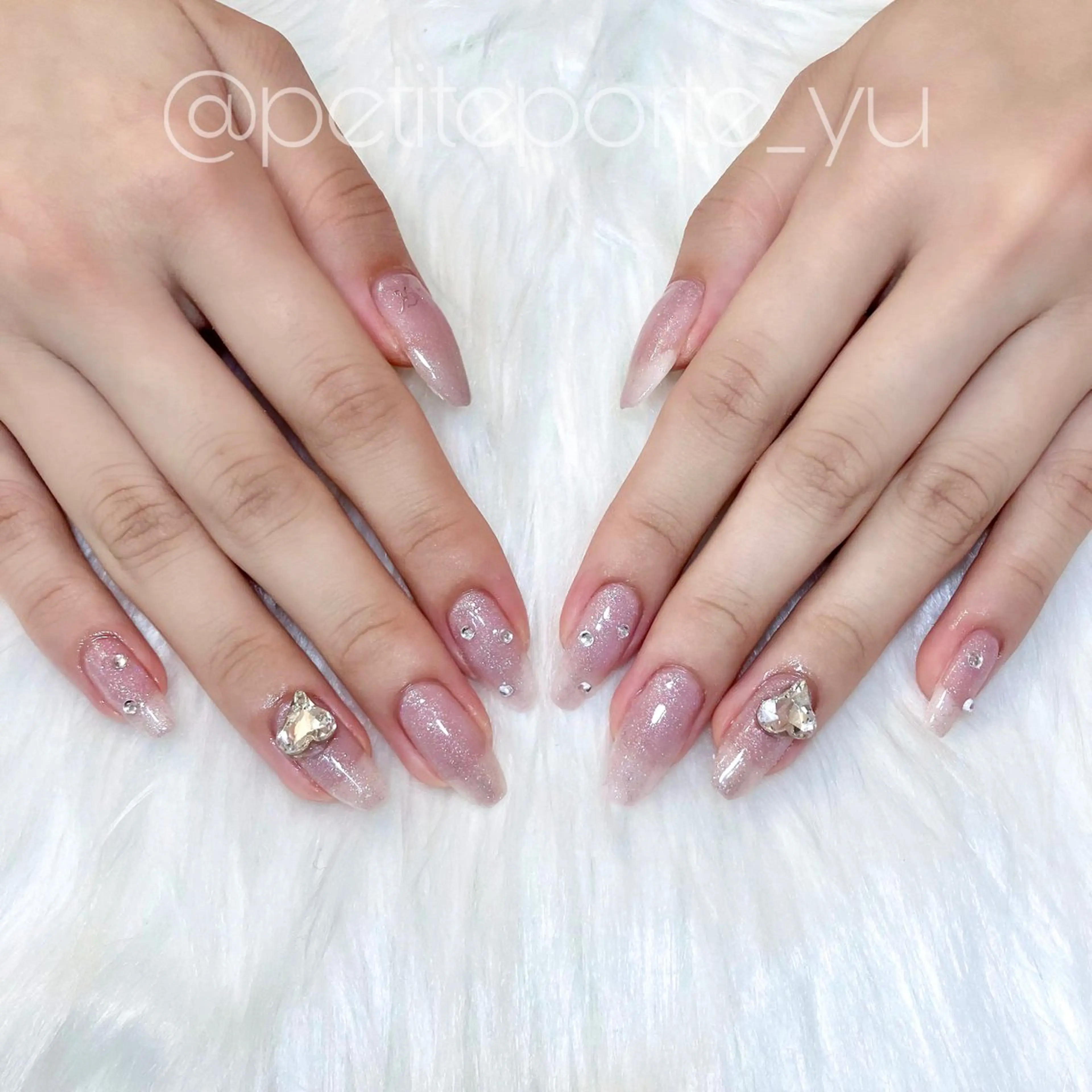 ネイル アートネイル ワンカラーネイル シンプルネイル ワンホンネイル ハンドネイル nailsalon petite porte所属・petite porteのネイルデザイン