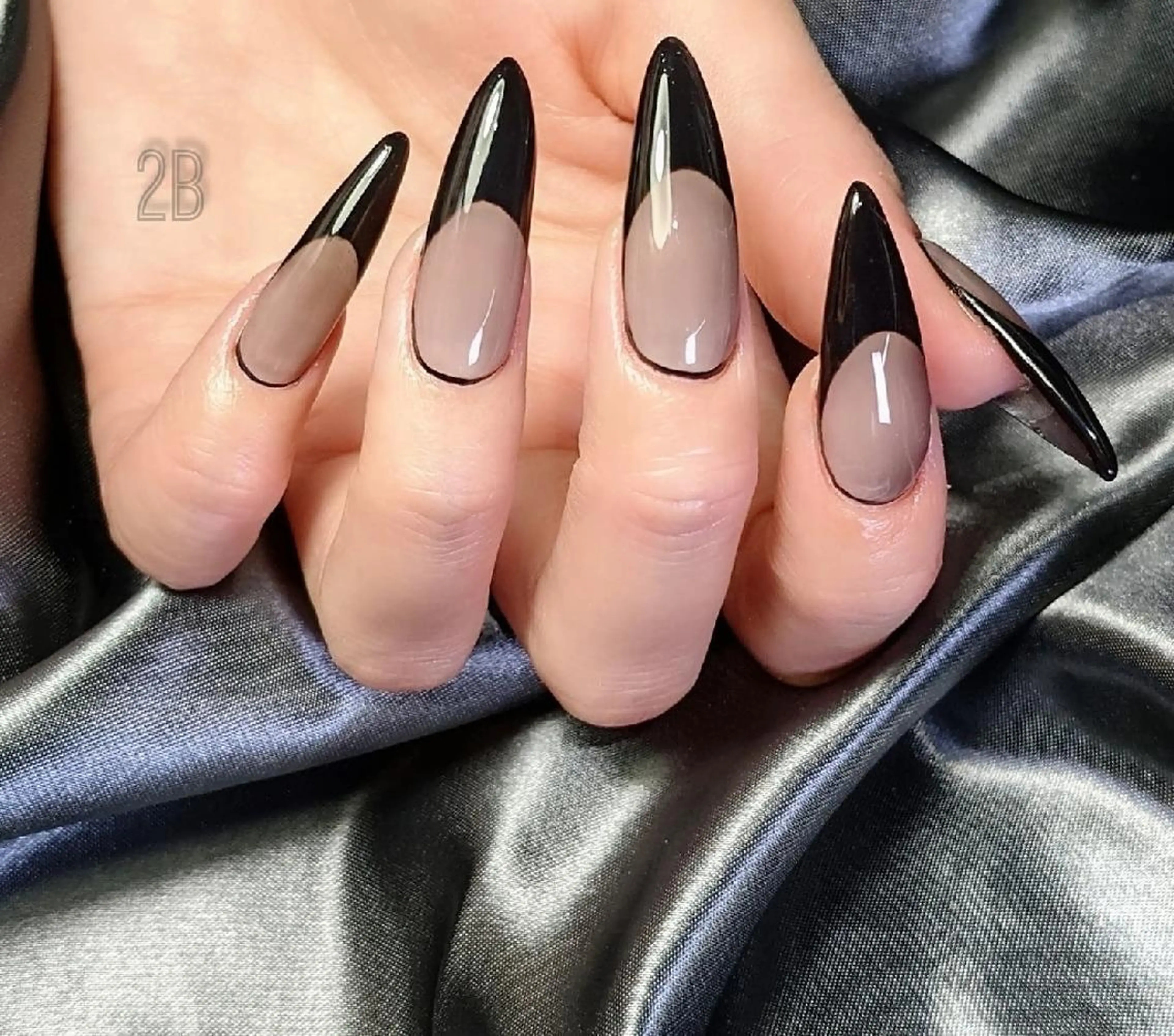 ネイル フレンチネイル ロングネイル 2B__nails ニービー京都伏見区のネイルデザイン