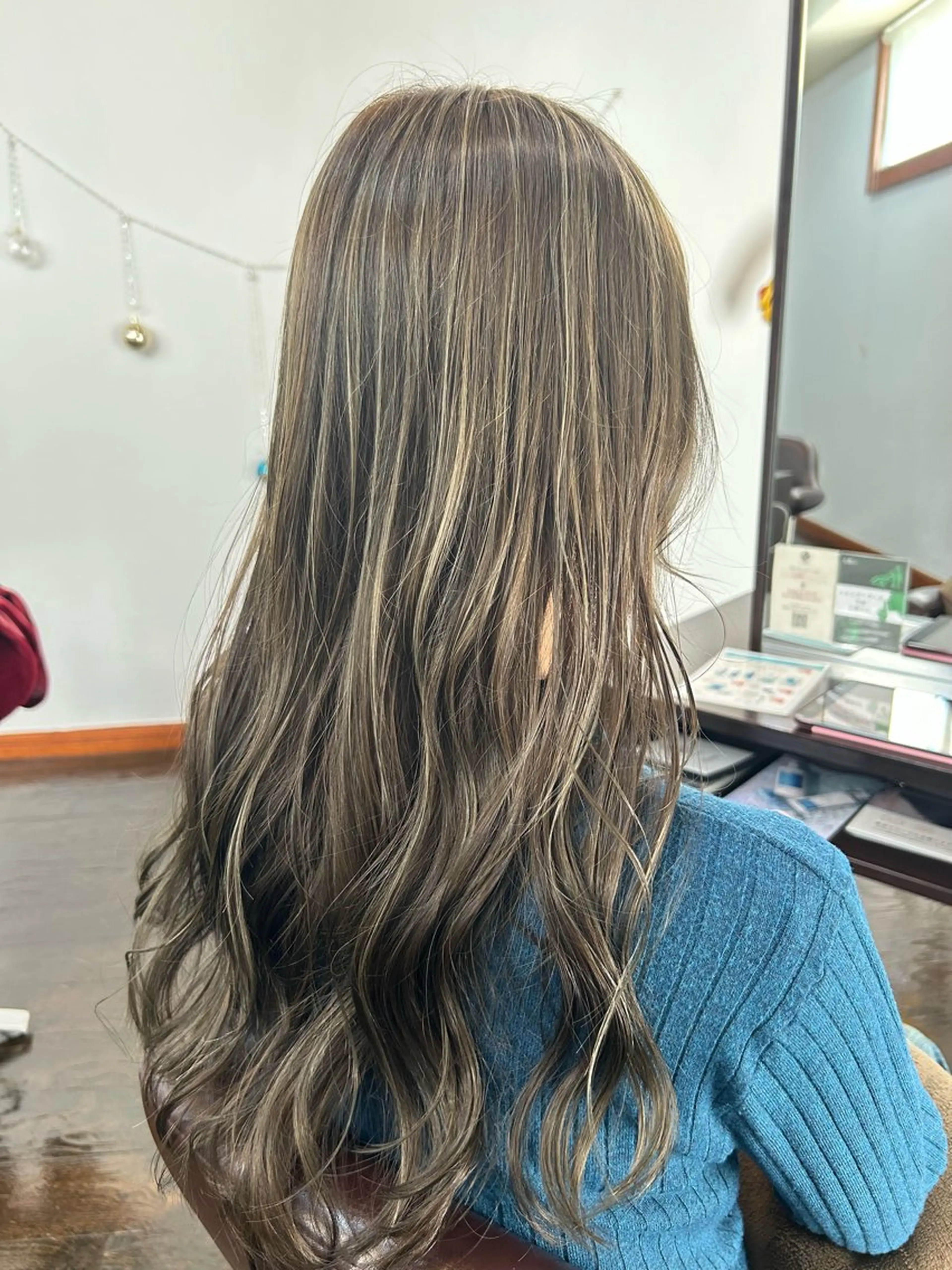 カラー ハイライトカラー オリーブカラー 坂本 瑞季のヘアスタイル