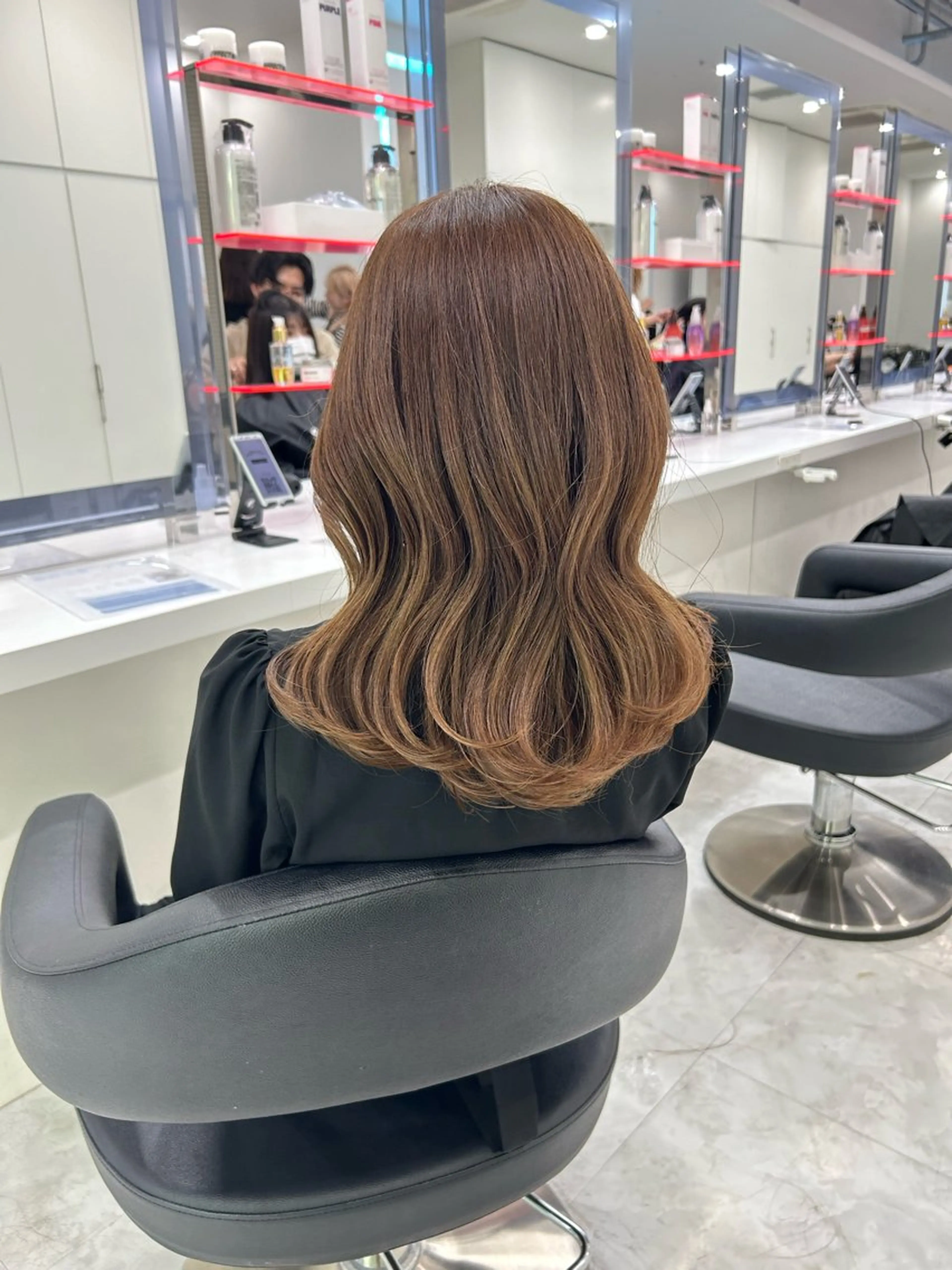 ミディアム カラー カット ヘアカラー トリートメント ヘアセット 💖透け感ベージュ KOTA💖のヘアスタイル